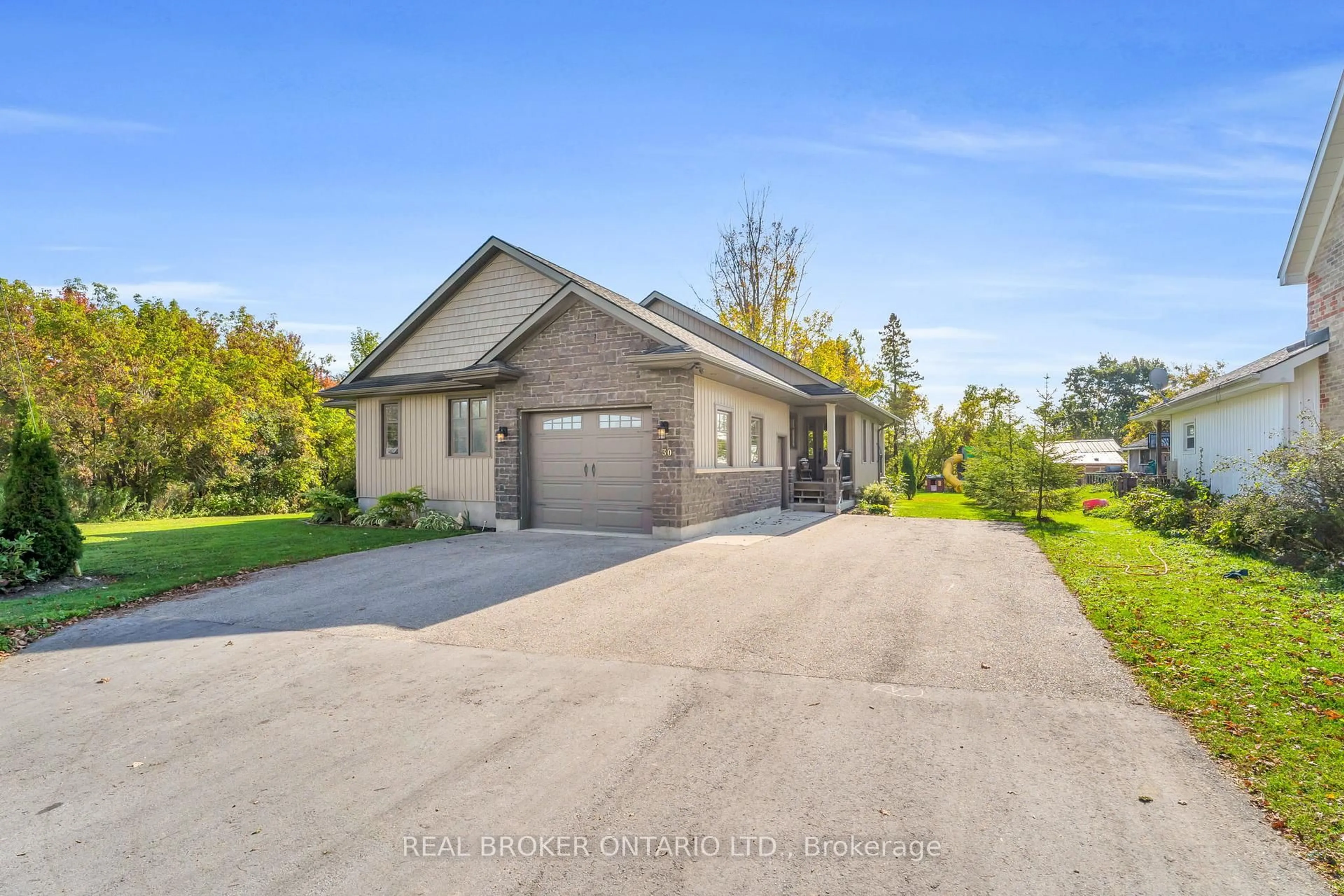 Unknown for 30 Victoria St, Southgate Ontario N0C 1B0