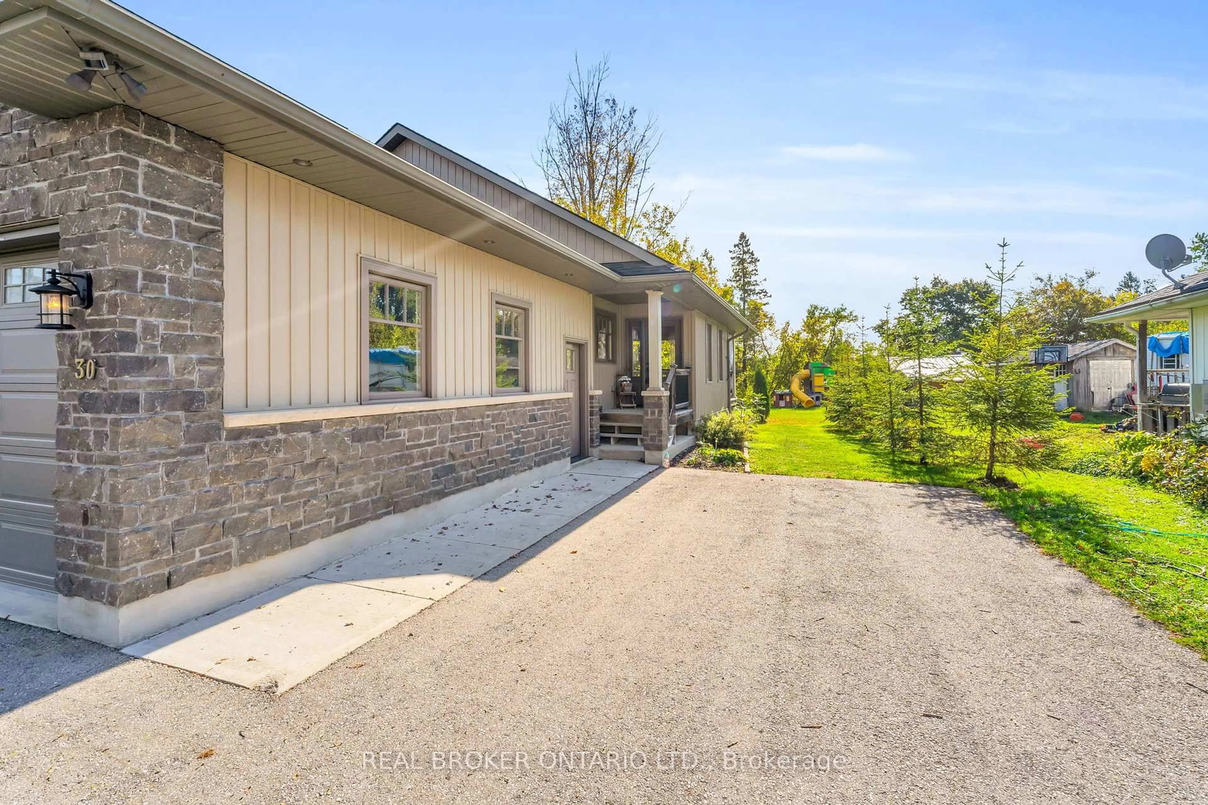 Unknown for 30 Victoria St, Southgate Ontario N0C 1B0