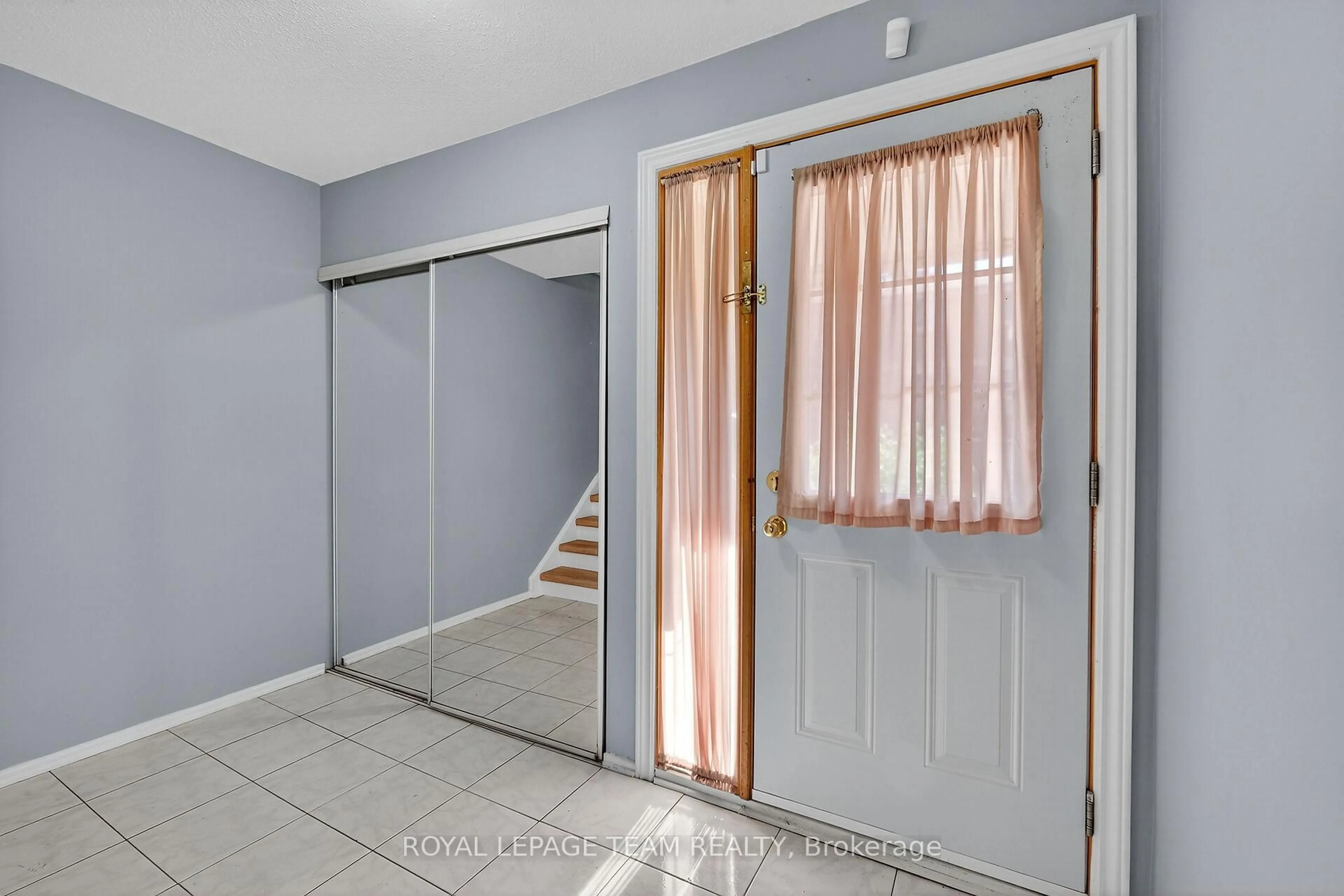 Unknown for 4639 Cosmic Pl, Ottawa Ontario K1B 4R7