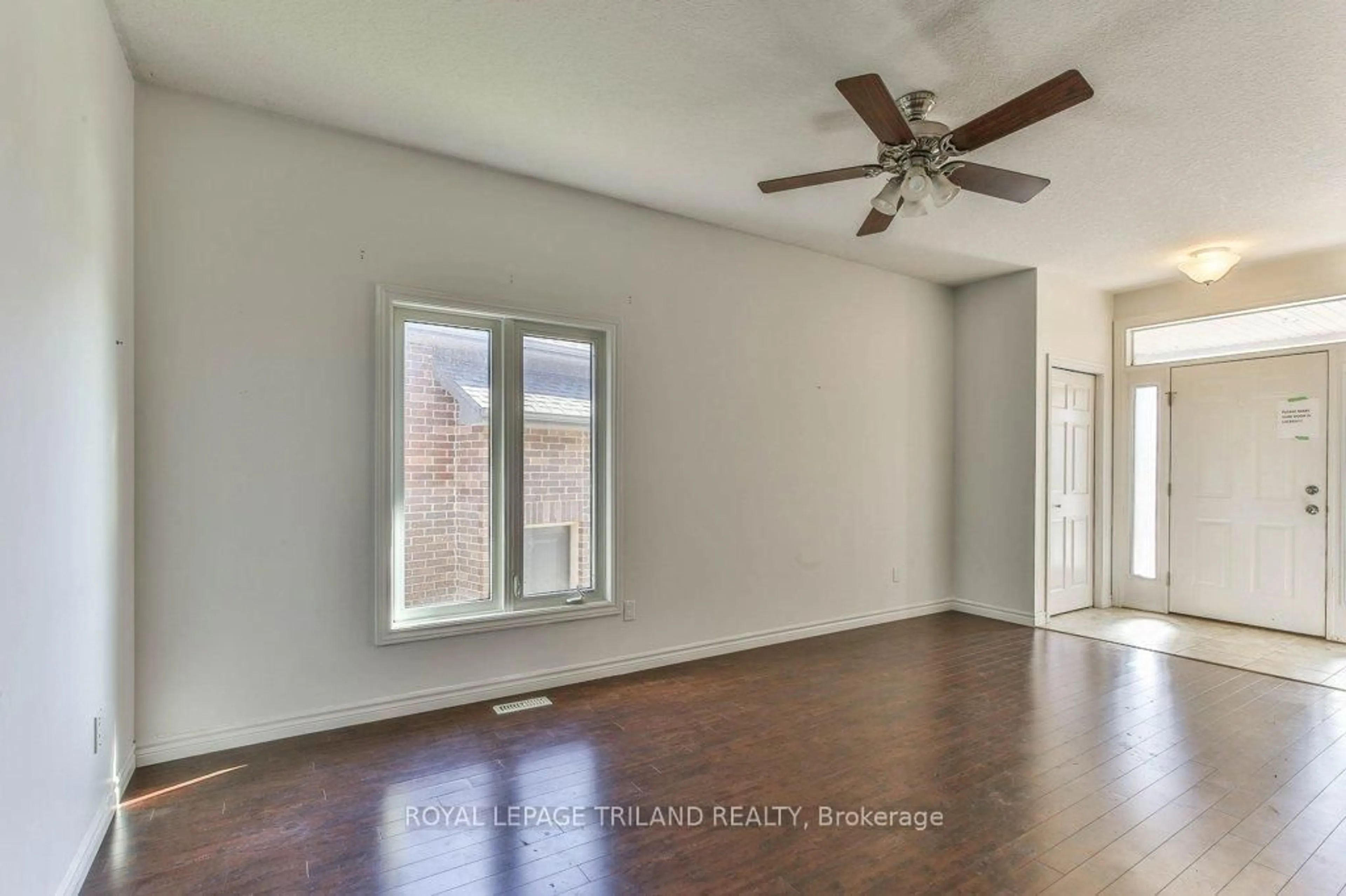 A pic of a room for 1152 OAKCROSSING Rd, London North Ontario N6H 0E9