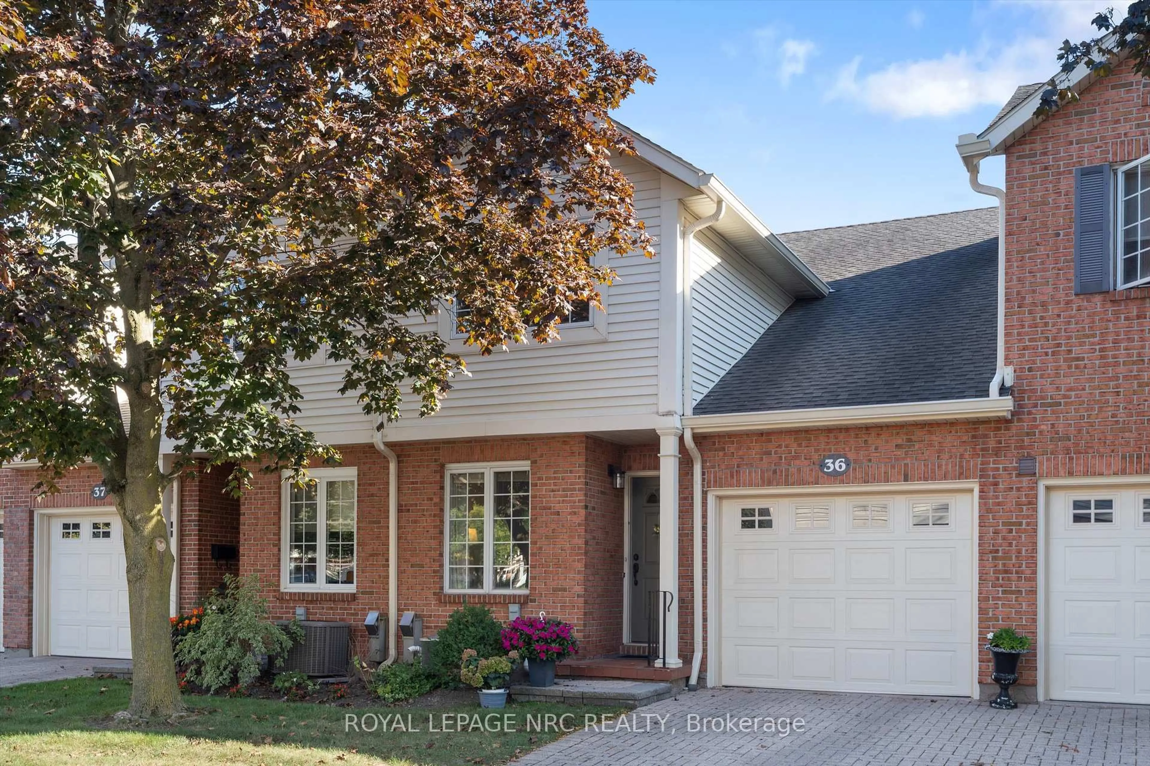 Home with brick exterior material, street for 275 Pelham Rd #36, St. Catharines Ontario L2S 3B9