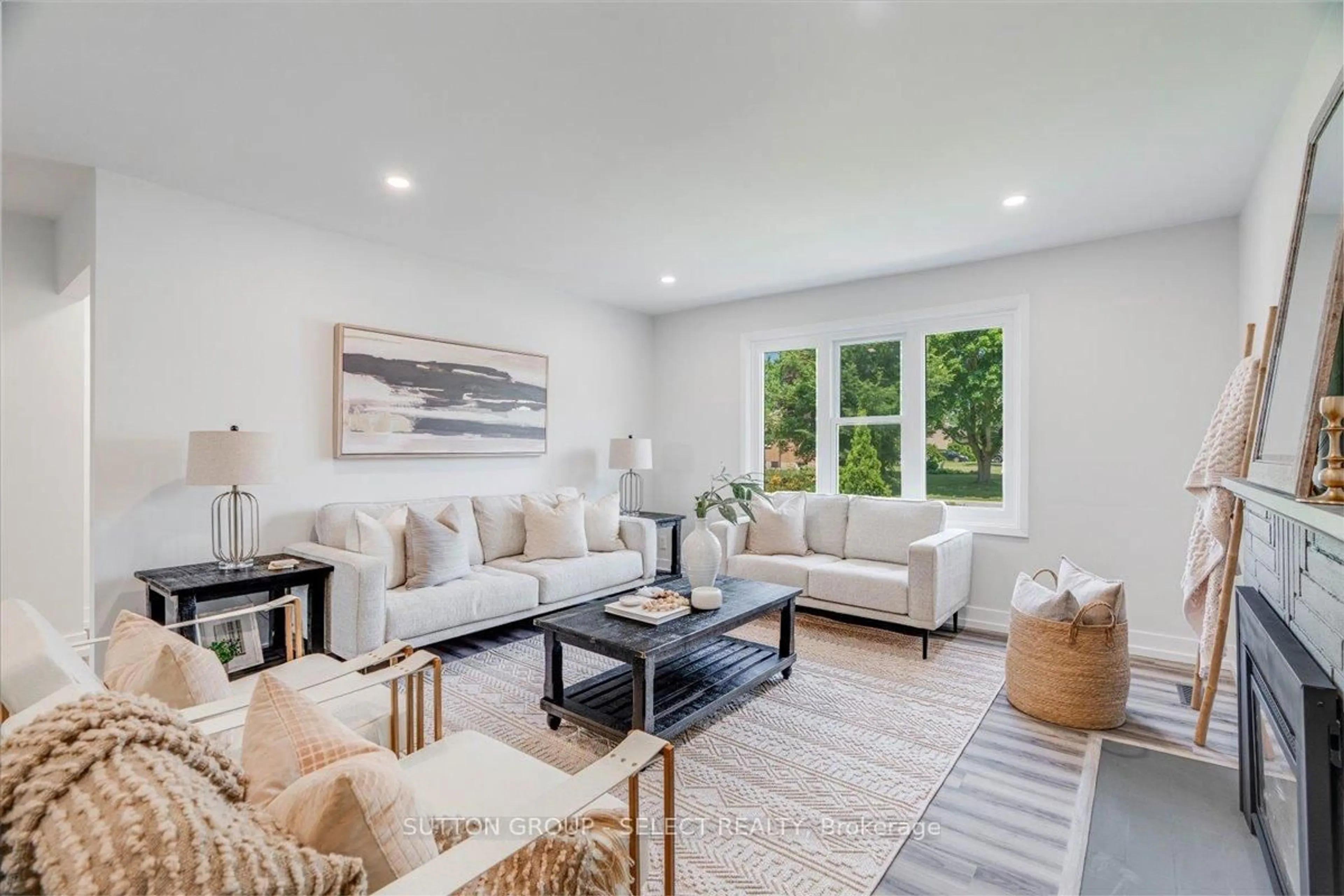 Living room with furniture, unknown for 1697 Moffatt Ave, London East Ontario N5W 2A2