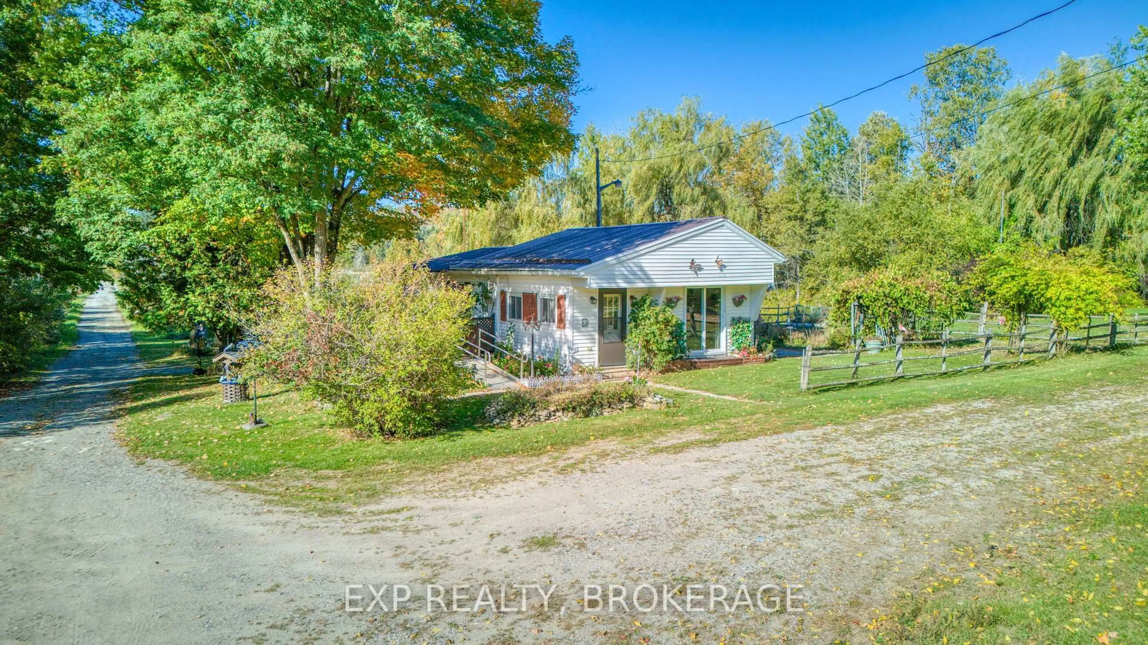 A pic from outside/outdoor area/front of a property/back of a property/a pic from drone, street for 1103 Harold Rd, Mountain Grove Ontario K0H 2E0