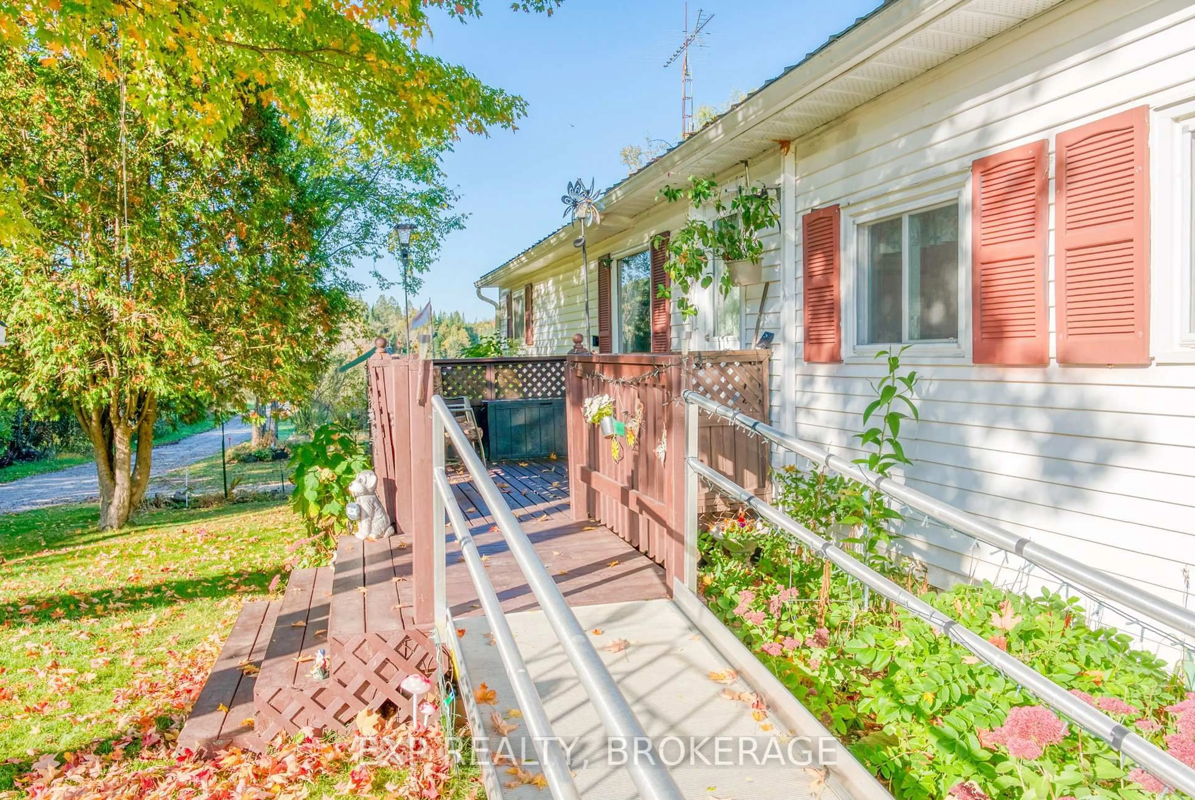 A pic from outside/outdoor area/front of a property/back of a property/a pic from drone, street for 1103 Harold Rd, Mountain Grove Ontario K0H 2E0