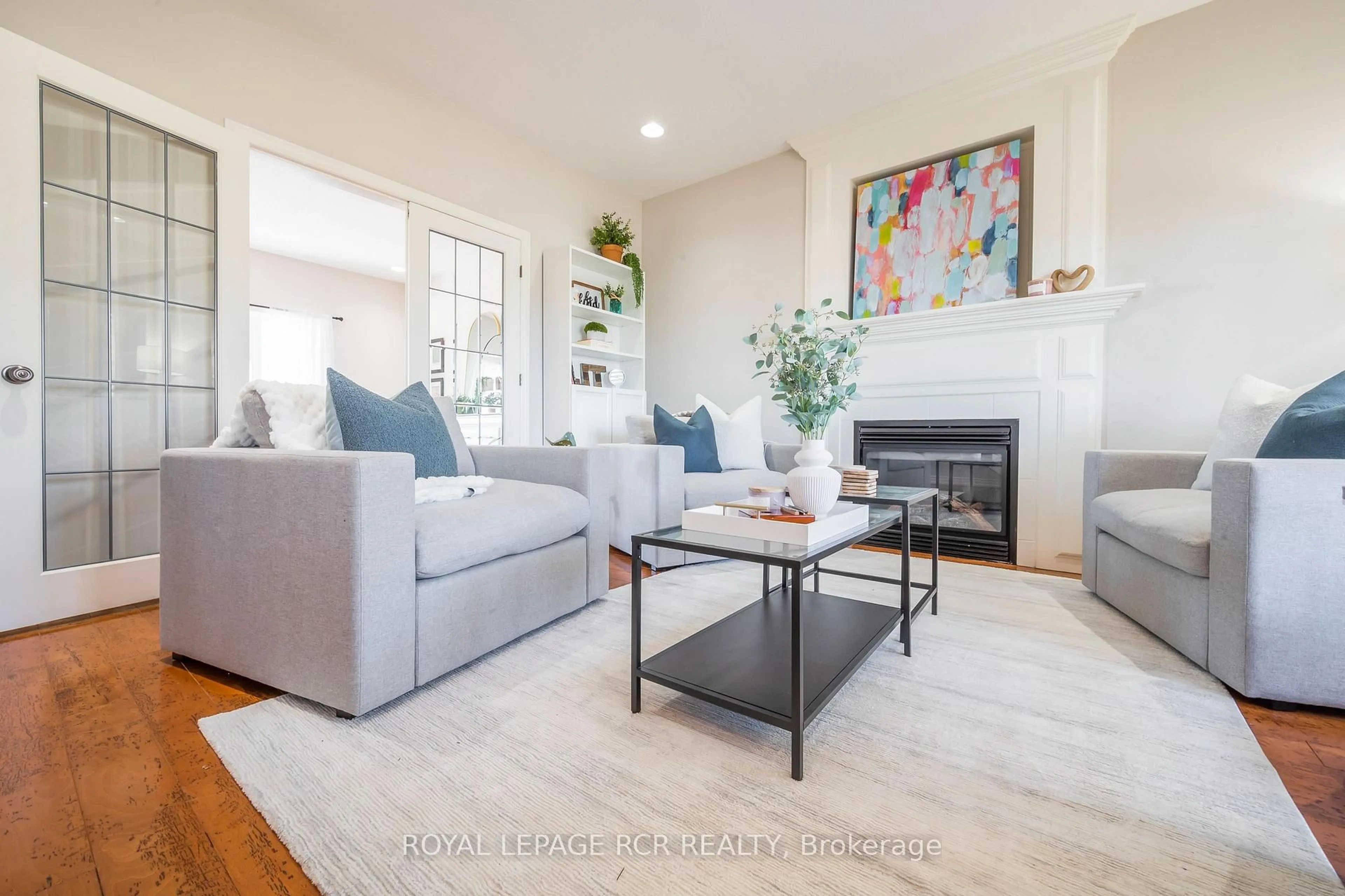 Living room with furniture, unknown for 8 Madill Dr, Mono Ontario L9W 6G3