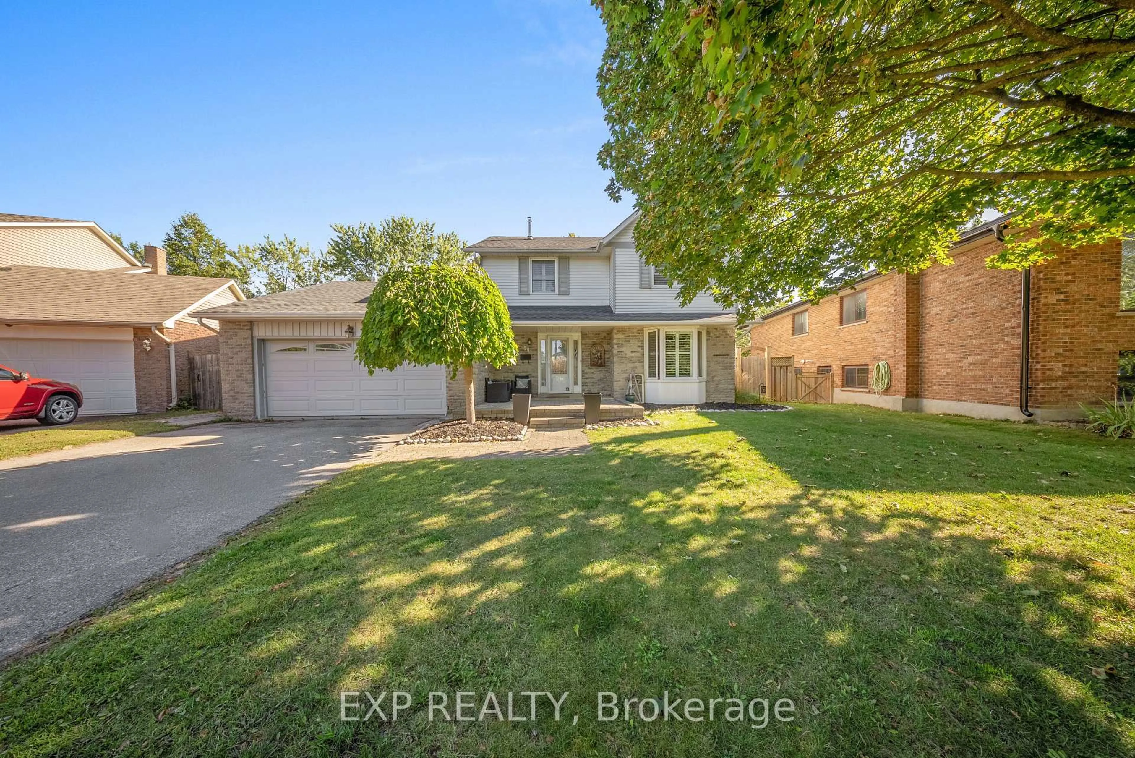 A pic from outside/outdoor area/front of a property/back of a property/a pic from drone, street for 54 Pathfinder Cres, Kitchener Ontario N2P 1S6