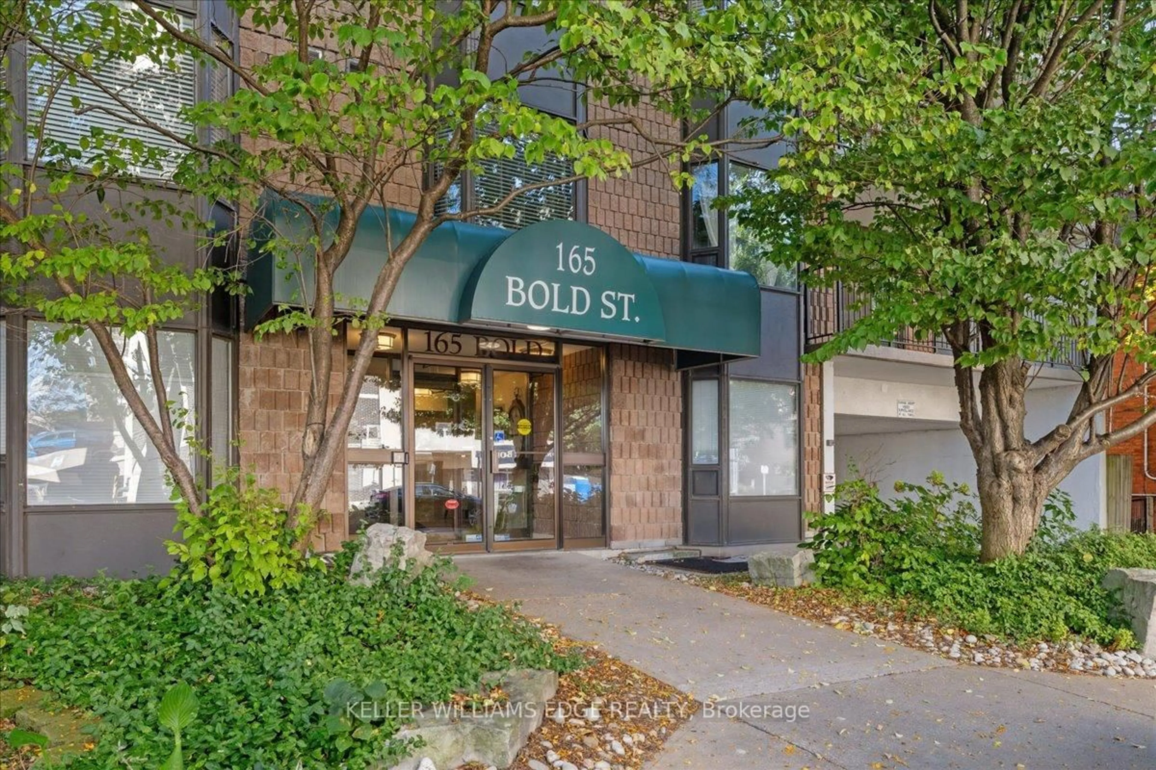 Unknown for 165 Bold St #304, Hamilton Ontario L8P 1V4