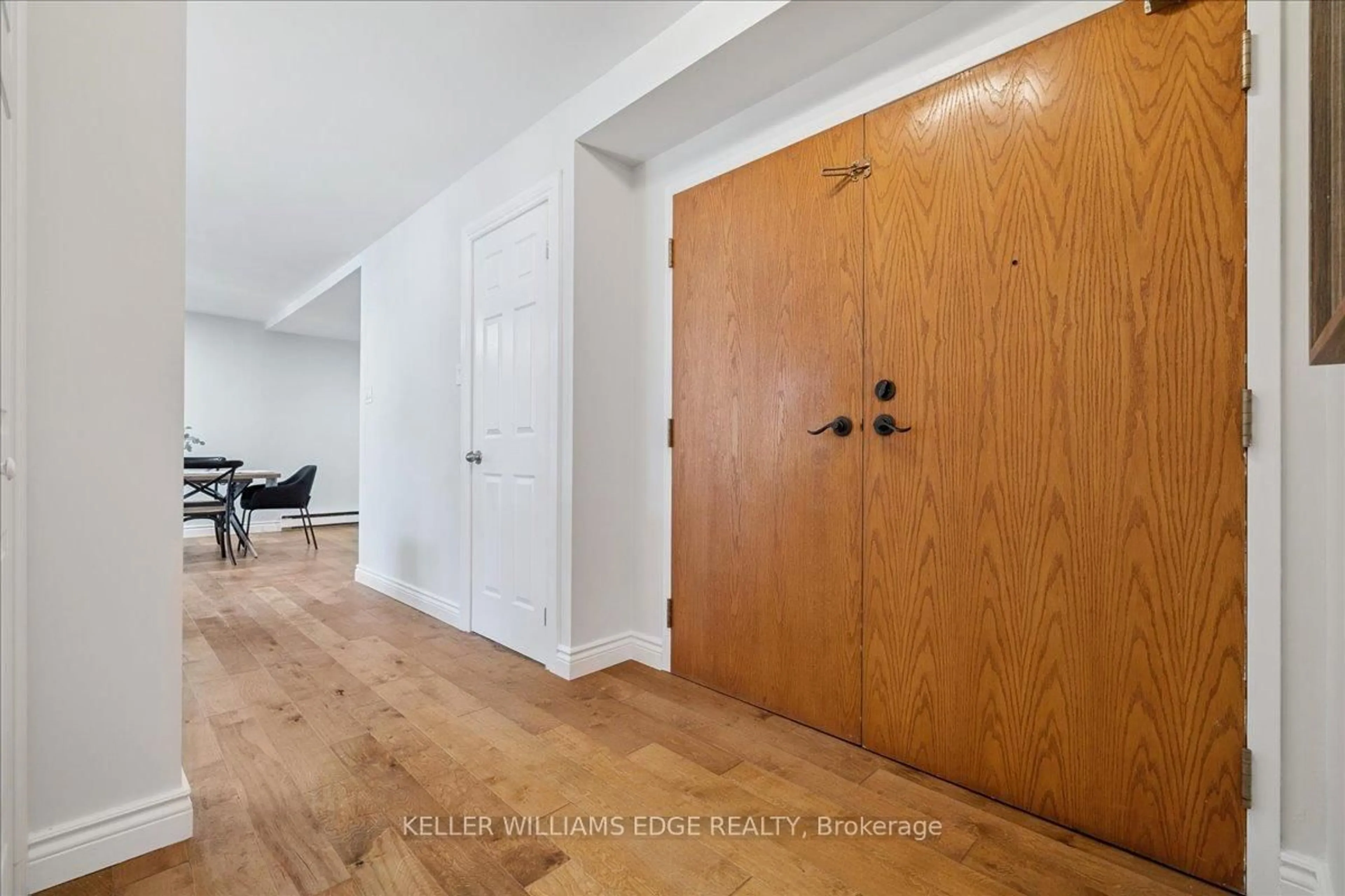 Indoor entryway for 165 Bold St #304, Hamilton Ontario L8P 1V4