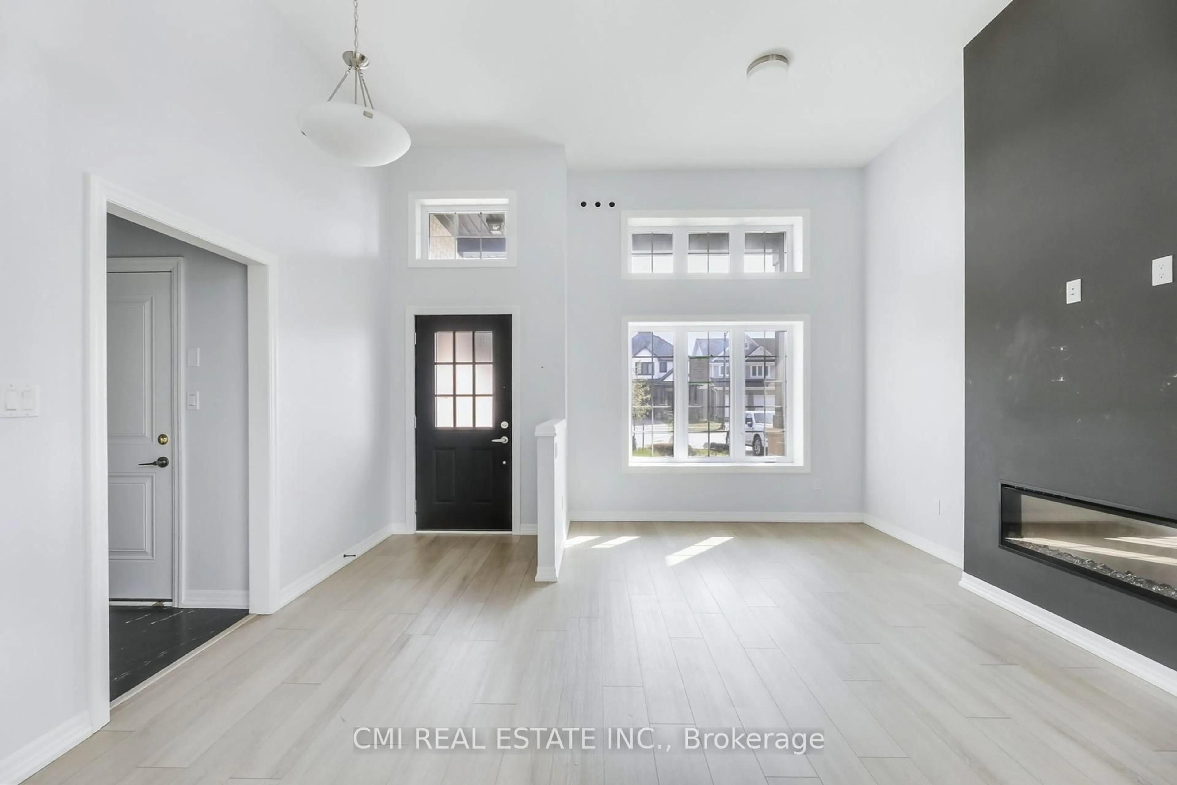 Indoor entryway for 180 Renaissance Dr, St. Thomas Ontario N5R 0P1