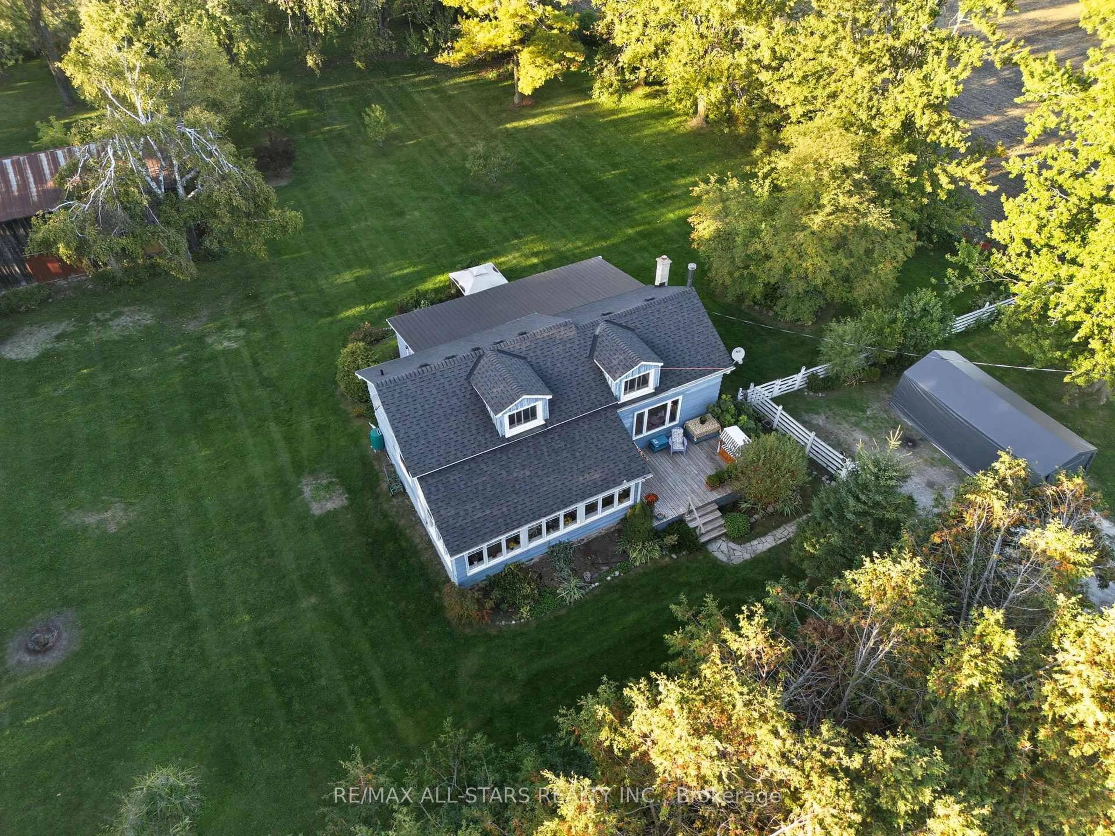 A pic from outside/outdoor area/front of a property/back of a property/a pic from drone, unknown for 453 Peniel Rd, Kawartha Lakes Ontario K0M 2T0