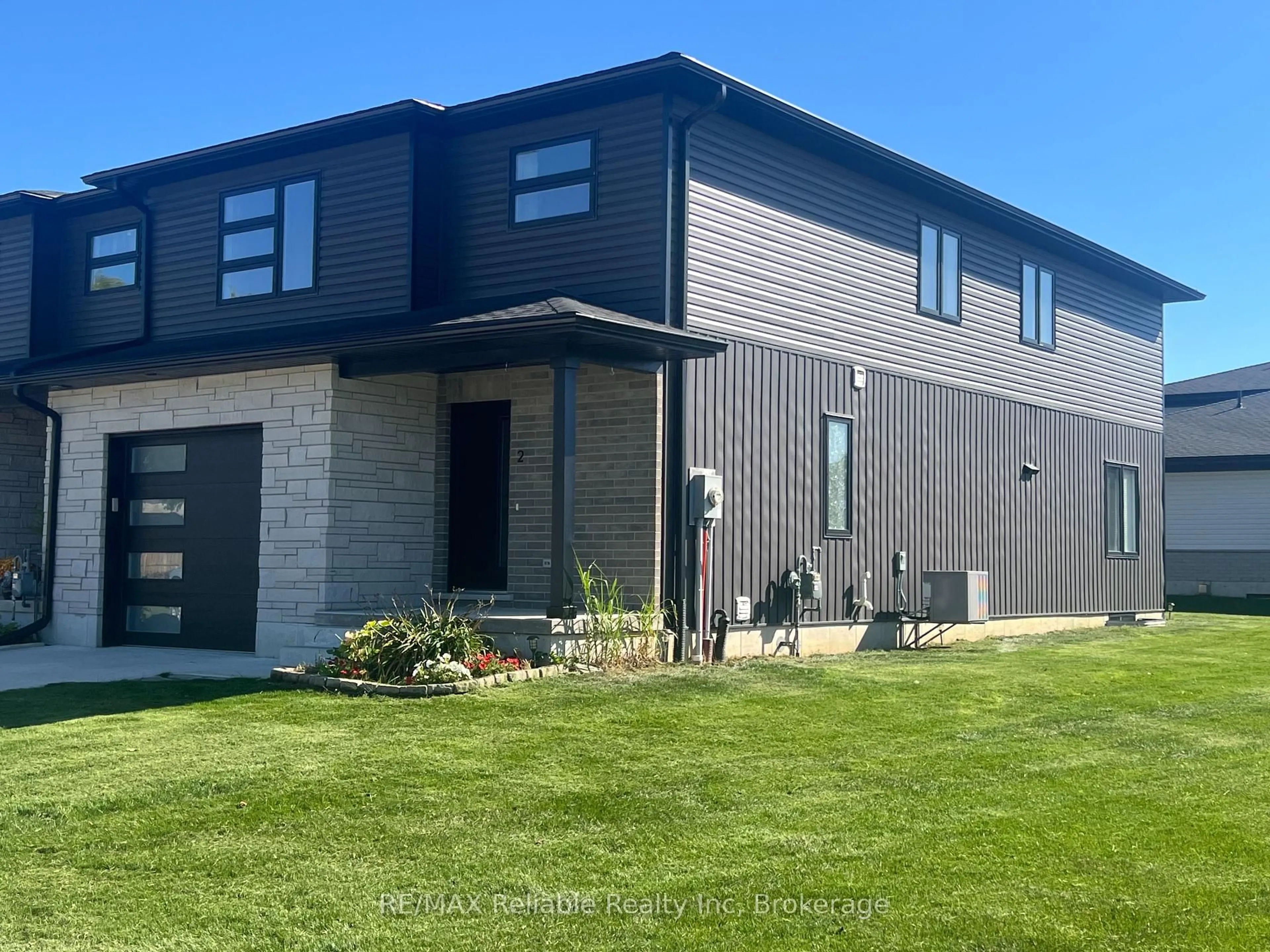 Home with brick exterior material, unknown for 2 Linda Dr, Huron East Ontario N0K 1W0
