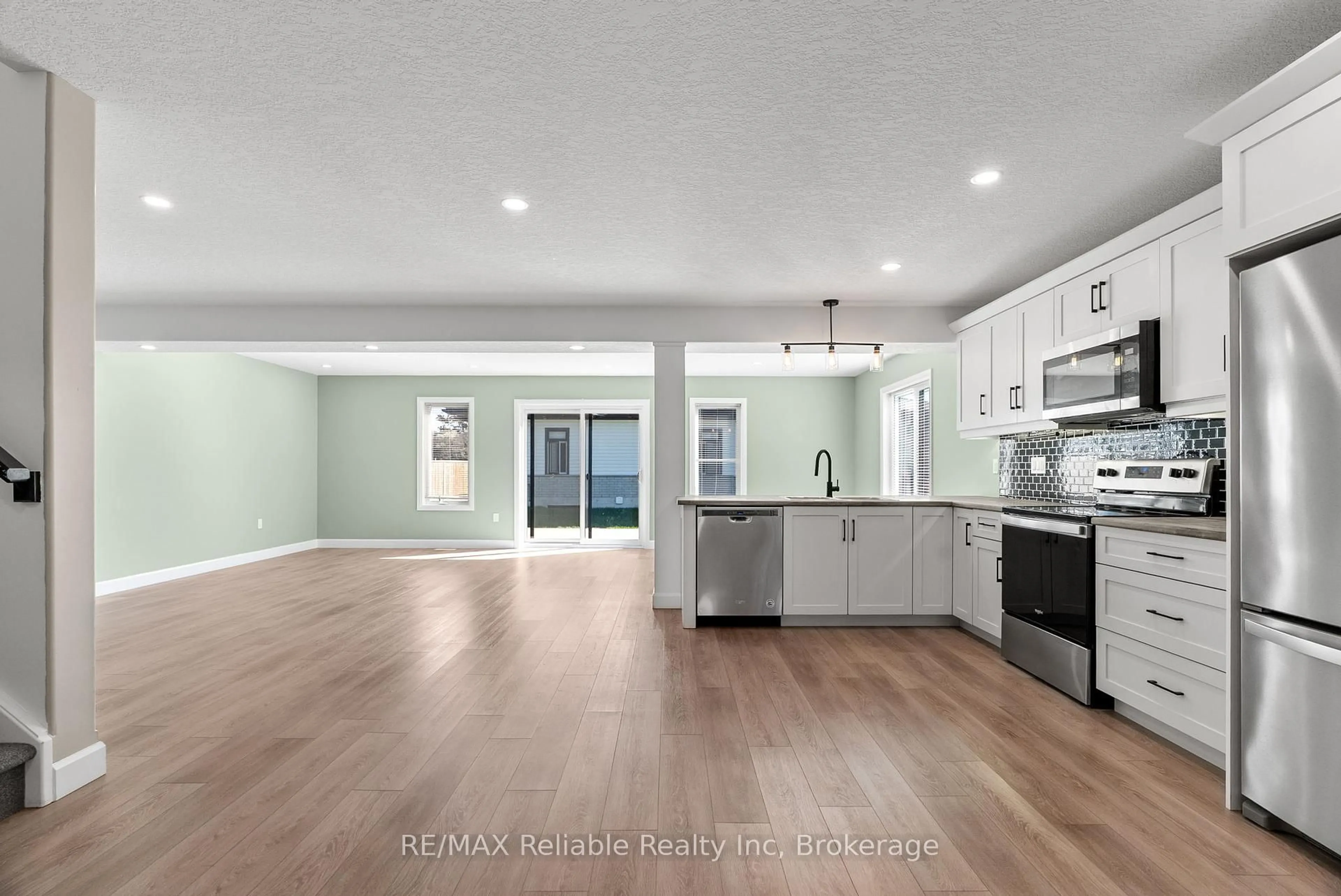 Open concept kitchen, unknown for 2 Linda Dr, Huron East Ontario N0K 1W0