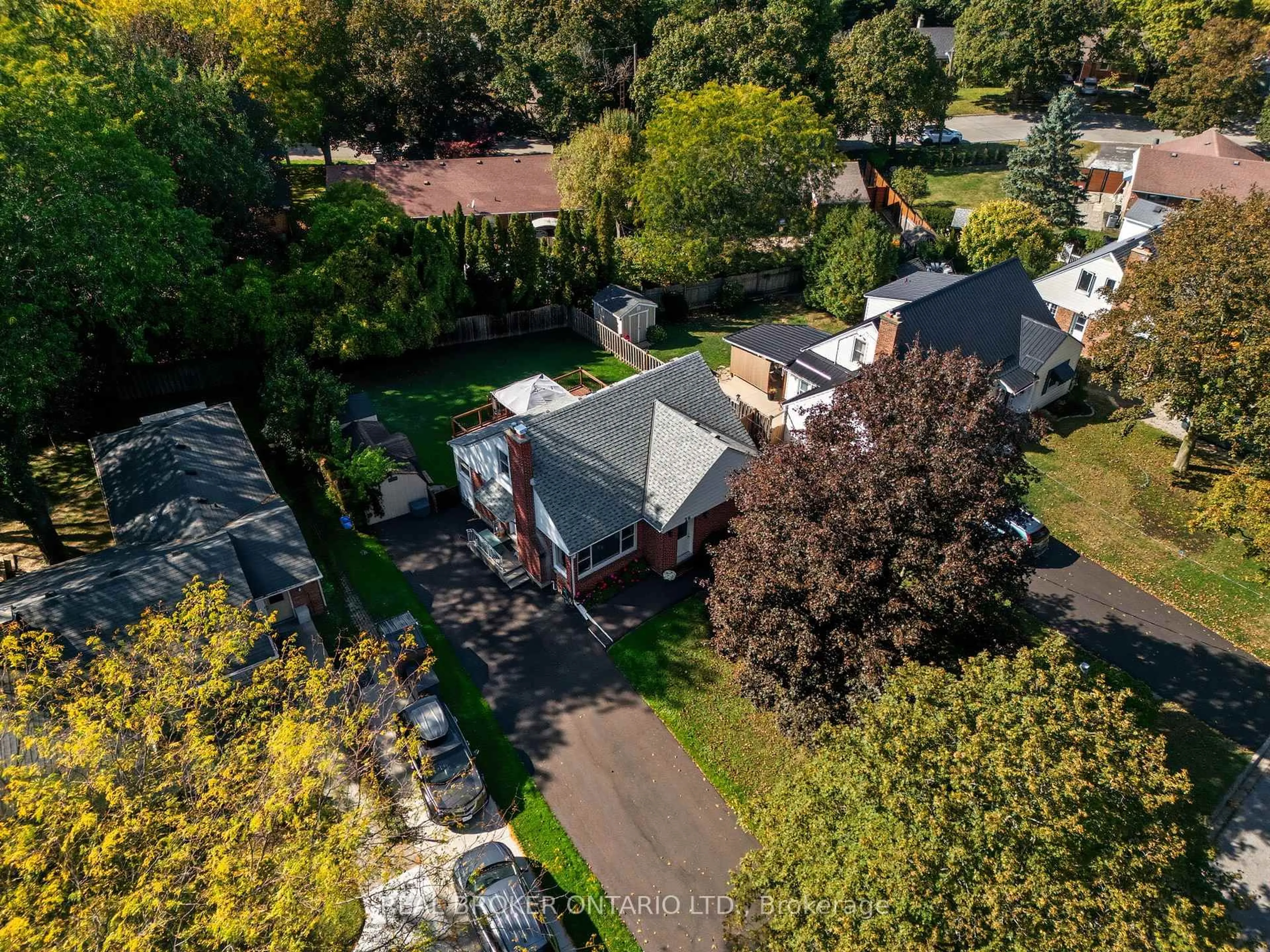 A pic from outside/outdoor area/front of a property/back of a property/a pic from drone, street for 36 Gibson Dr, Norfolk Ontario N3Y 3L3