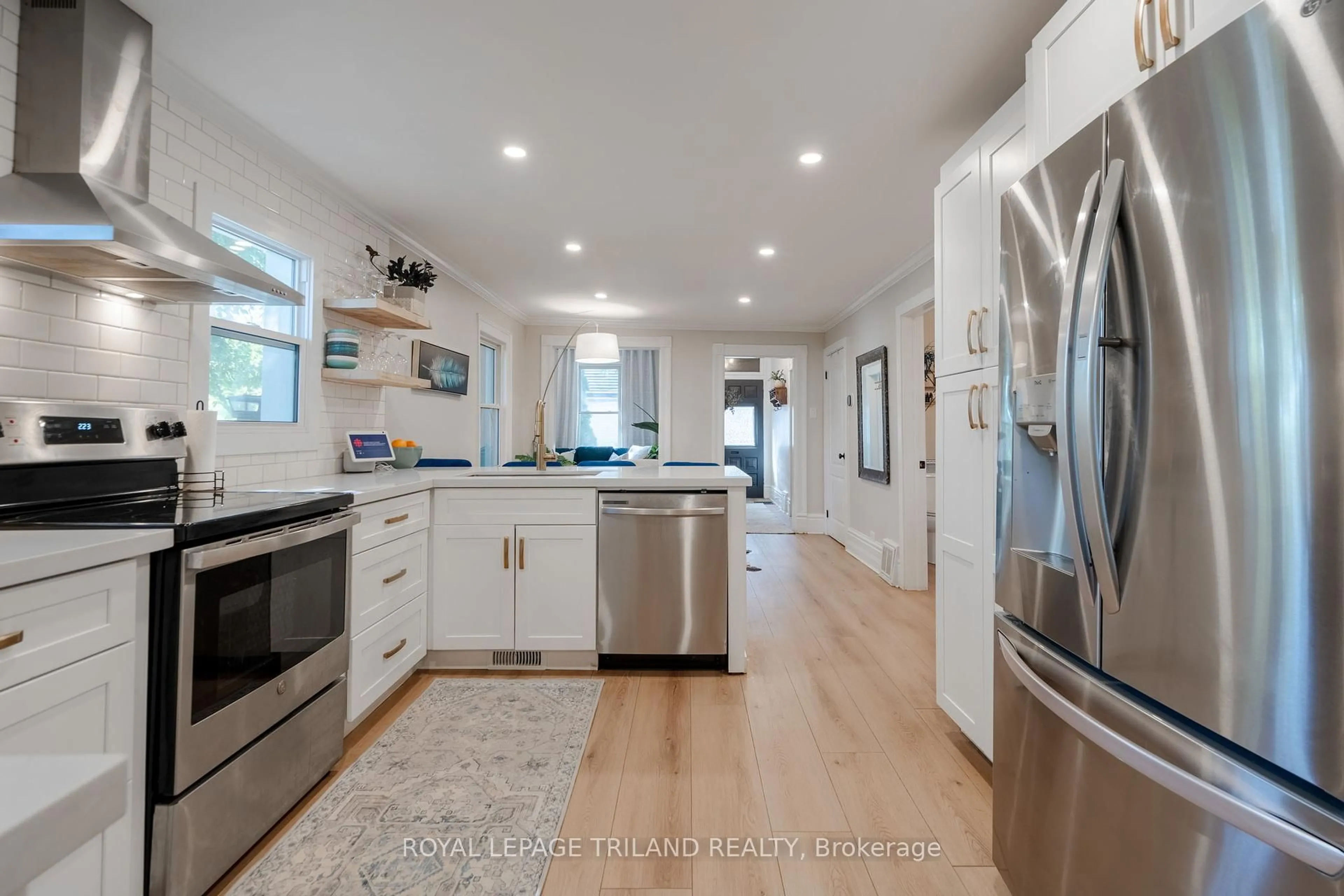 Open concept kitchen, unknown for 3 Henry St, London East Ontario N6B 2L6