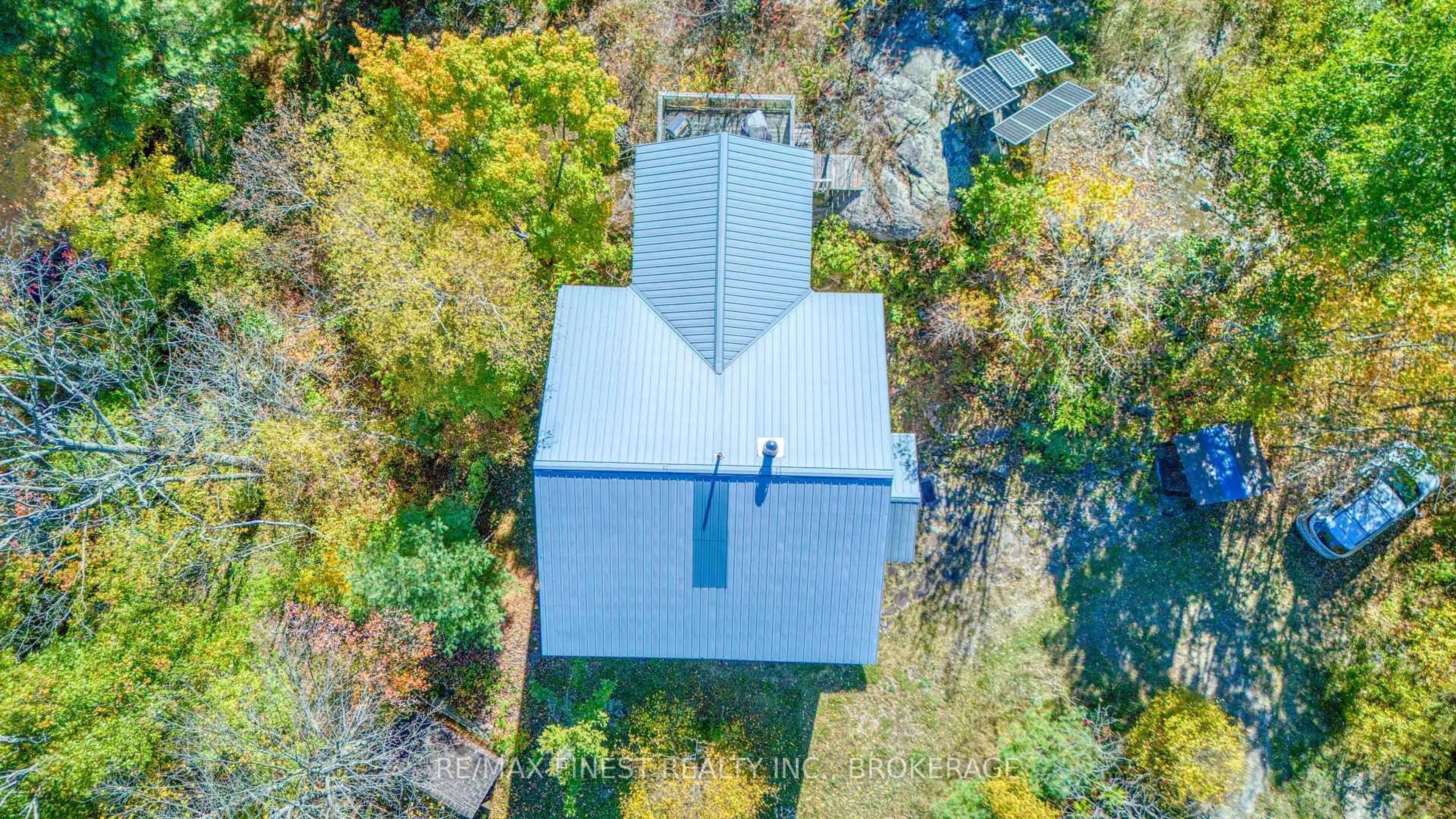 A pic from outside/outdoor area/front of a property/back of a property/a pic from drone, building for 1652 Baker Valley Rd, Arden Ontario K0H 1B0
