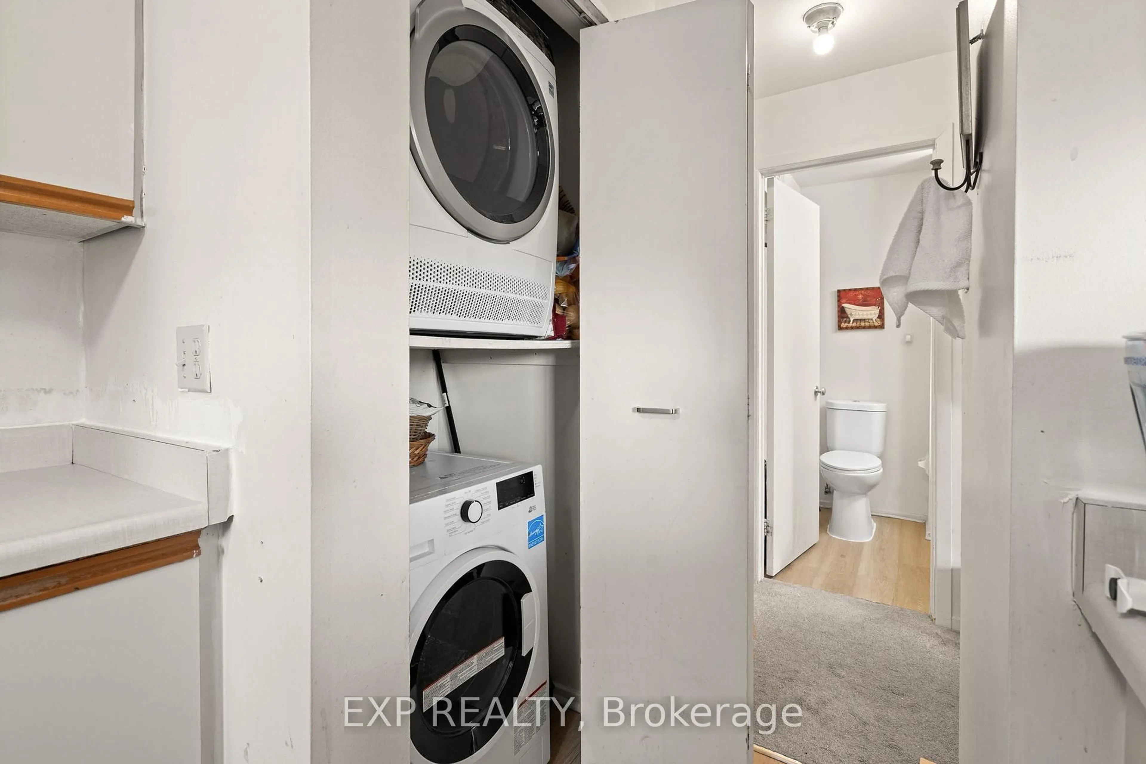 Laundry room for 214 Viewmount Dr #309, Ottawa Ontario K2E 7X3