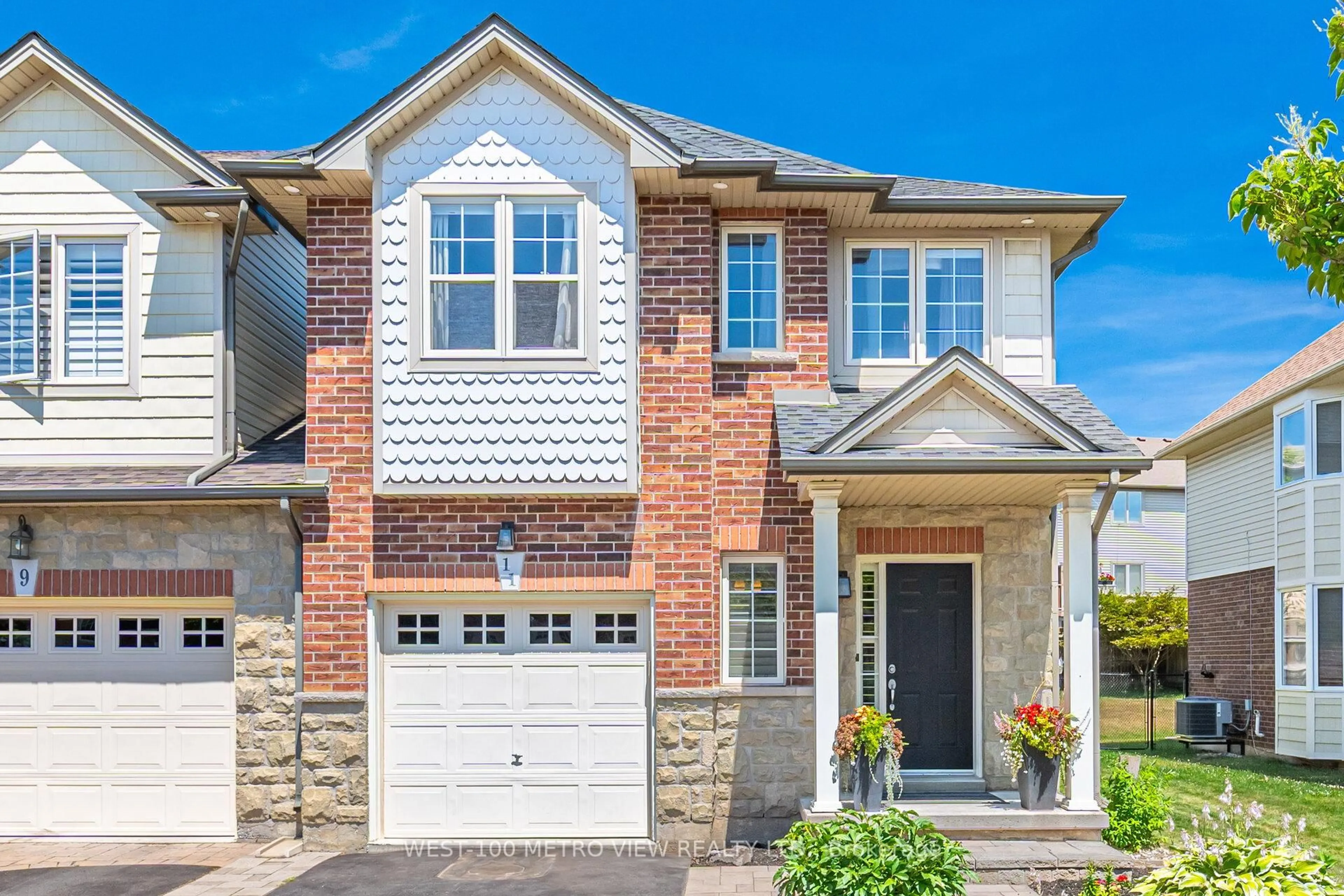Home with brick exterior material, street for 11 Brooking Crt, Hamilton Ontario L9G 0A6