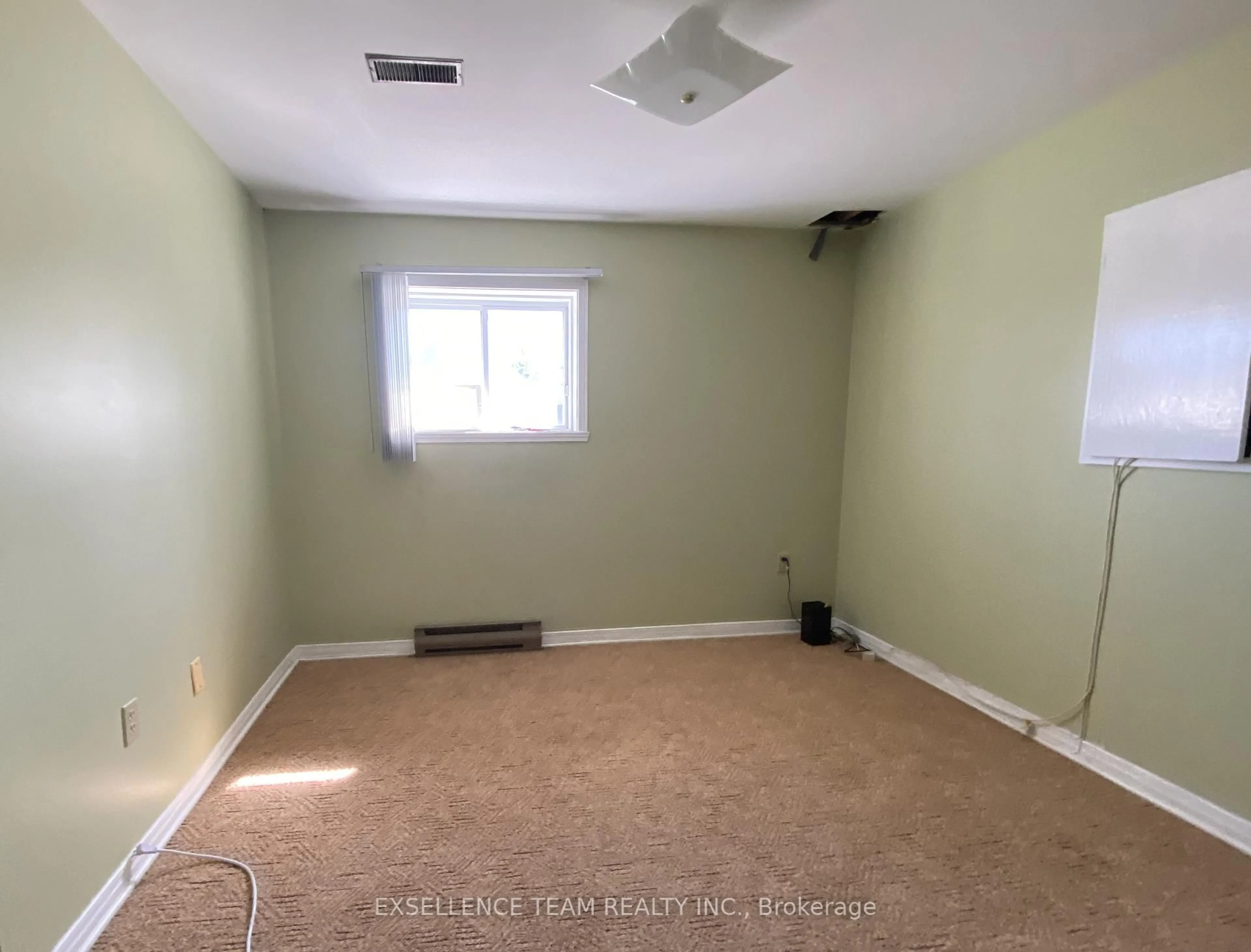 A pic of a room for 89 St Lawrence St, South Stormont Ontario K0C 1M0