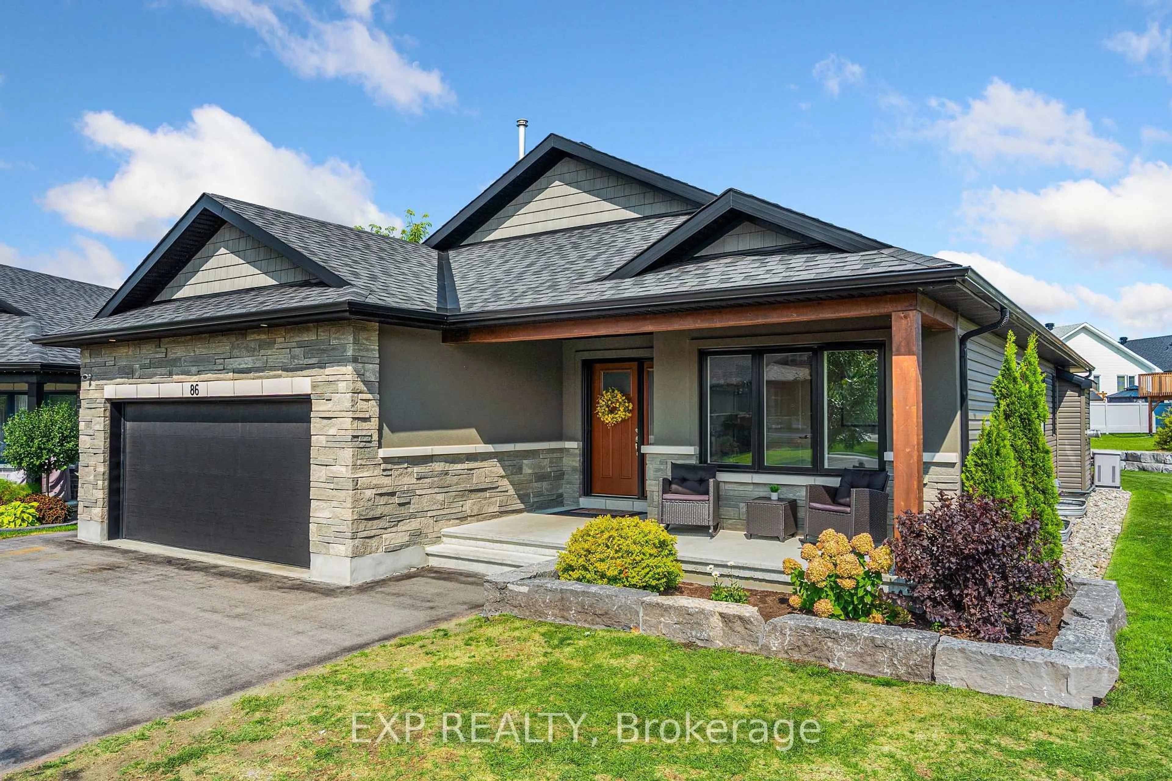 Home with brick exterior material, street for 86 Horton St, Almonte Ontario K0A 1A0