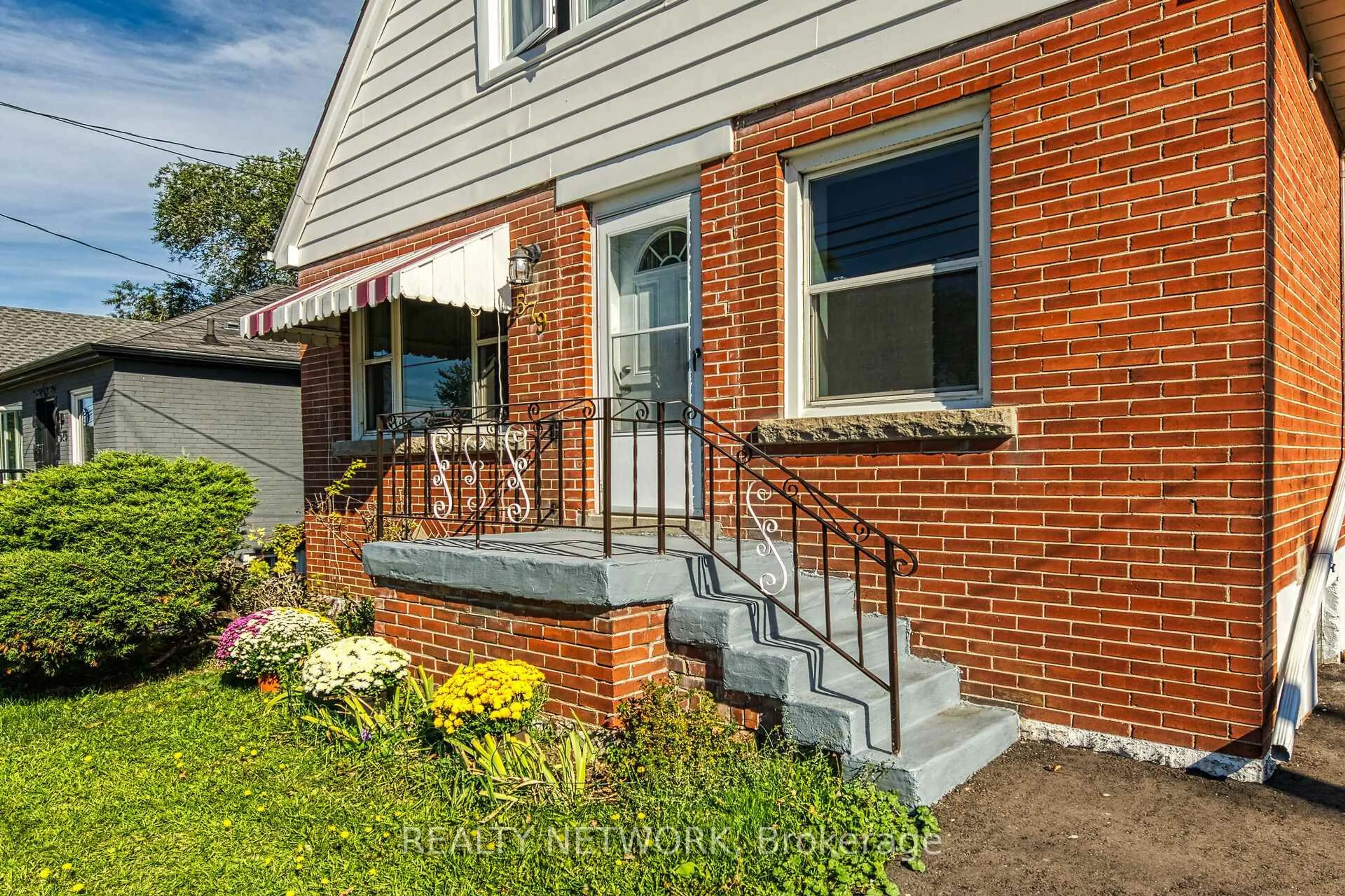 Home with brick exterior material, street for 579 Upper Sherman Ave, Hamilton Ontario L8V 3L9