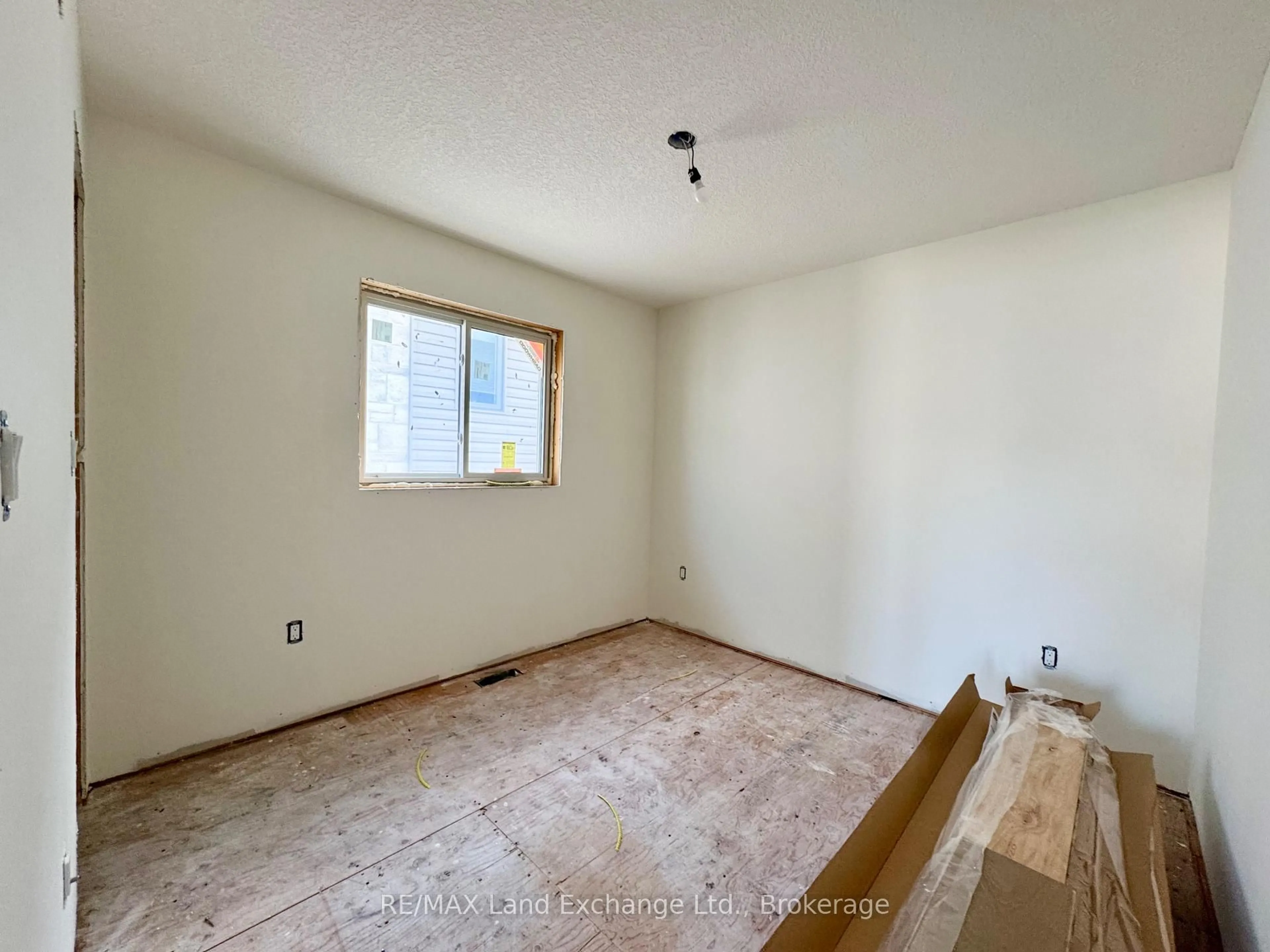 A pic of a room for 448 BURNSIDE St, Saugeen Shores Ontario N0H 2C3