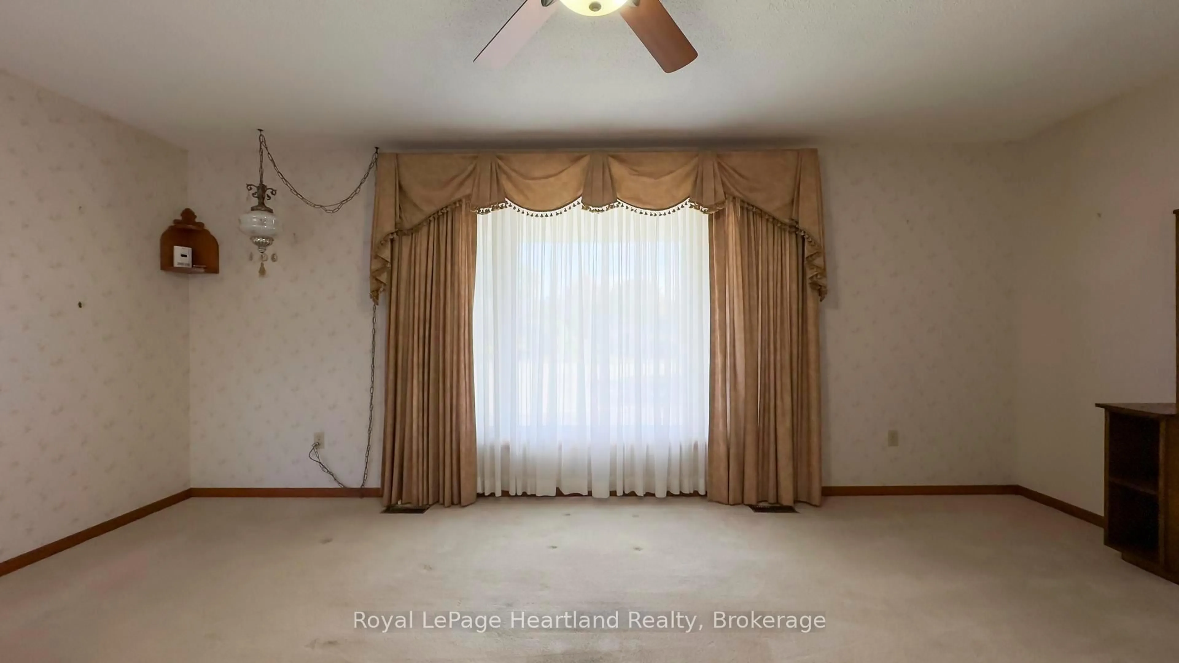 A pic of a room for 45 Winter Crt, Central Huron Ontario N0M 1L0