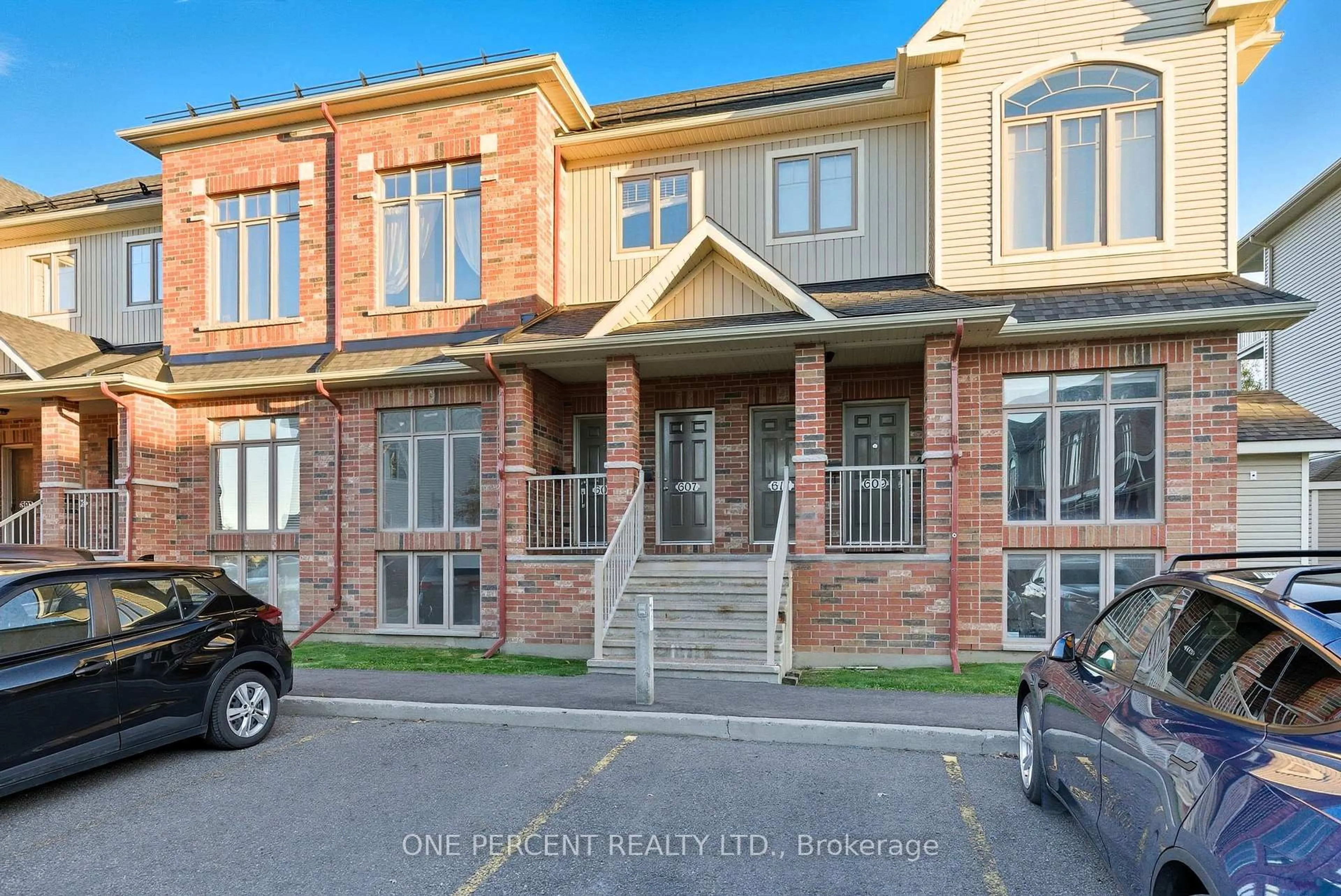 Home with brick exterior material, street for 605 Reardon Private, Ottawa Ontario K1V 2K9