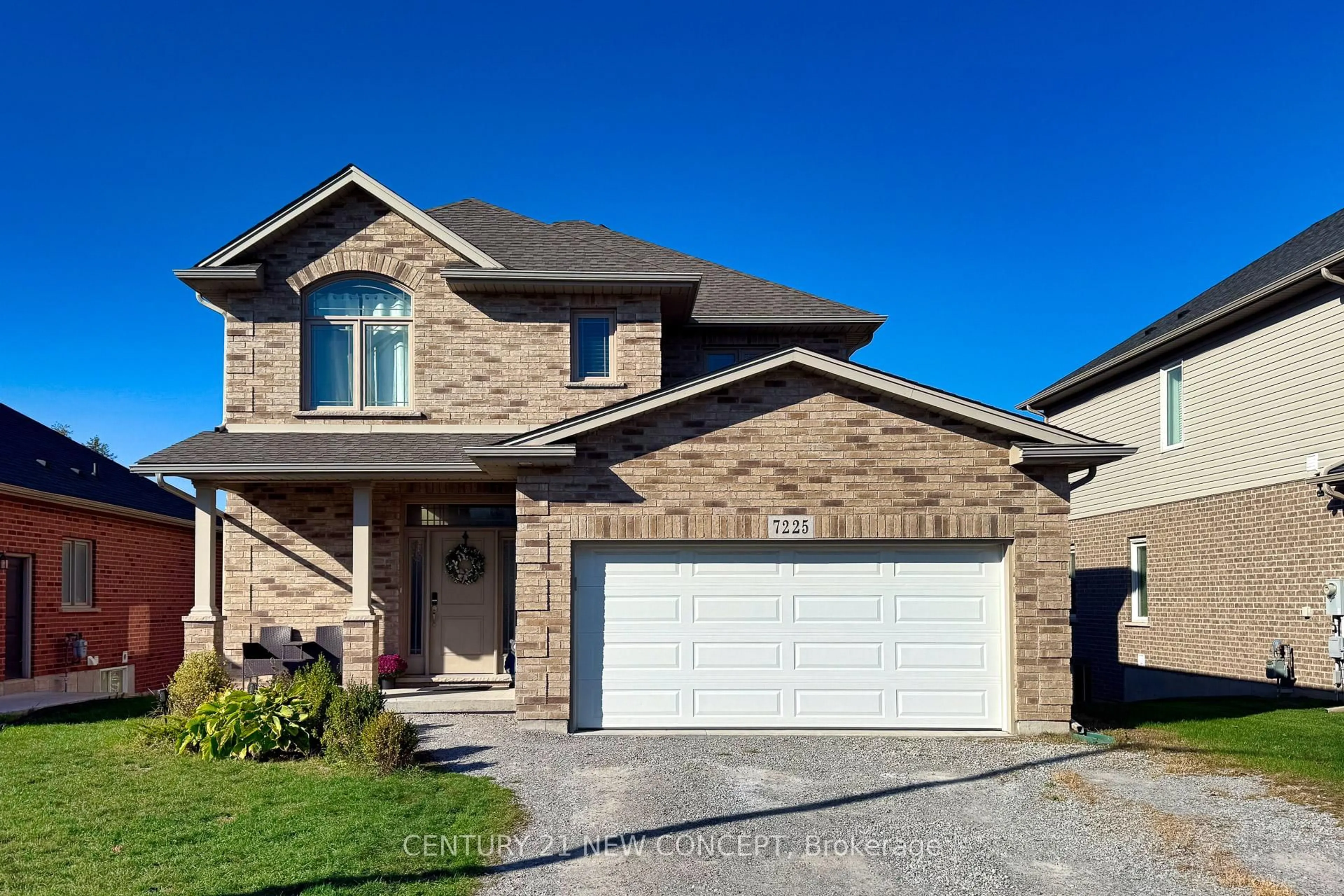 Home with brick exterior material, street for 7225 Optimist Lane, Niagara Falls Ontario L2E 0B3