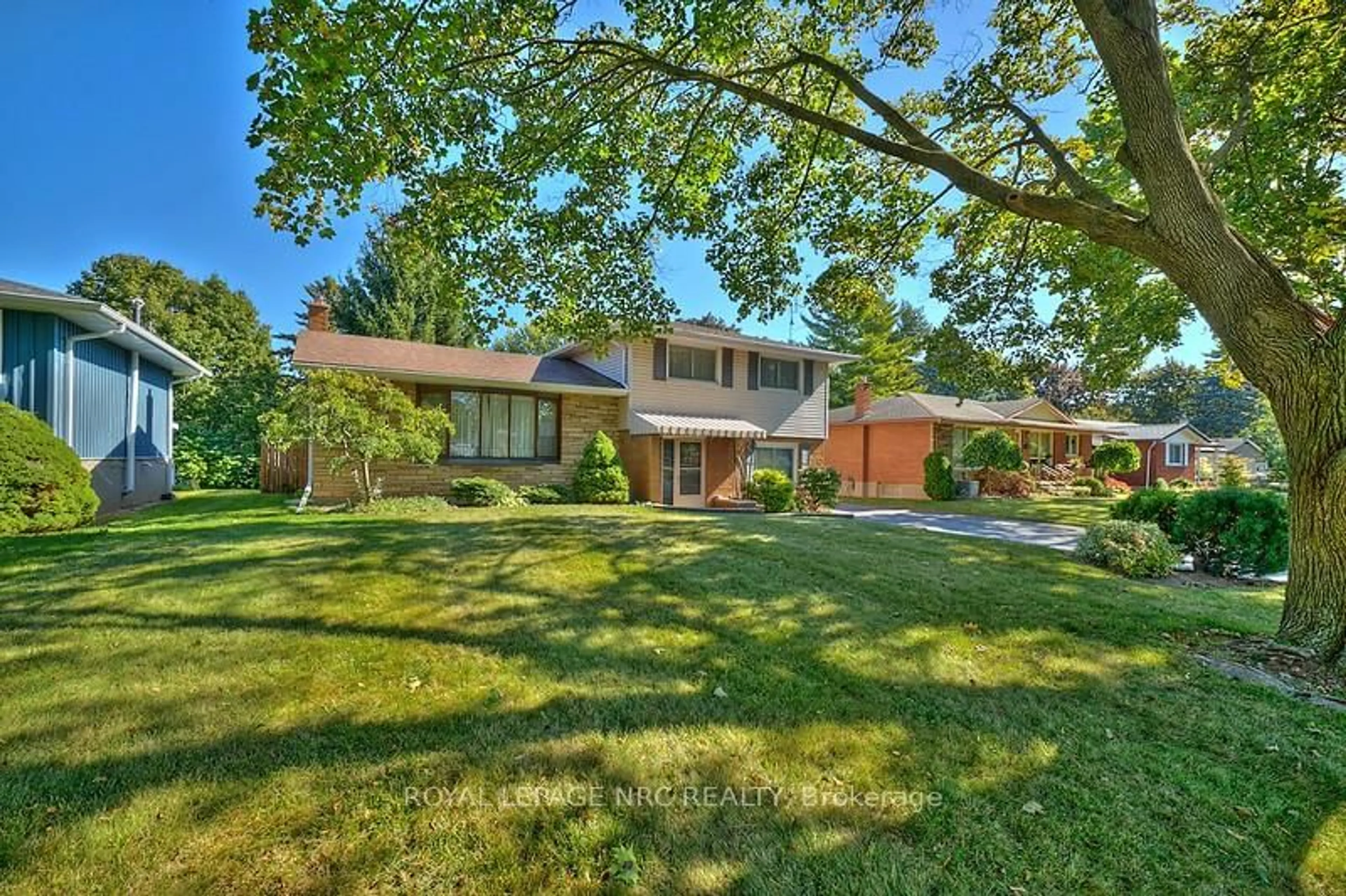 Home with brick exterior material, street for 8 La Salle Dr, St. Catharines Ontario L2M 2E4