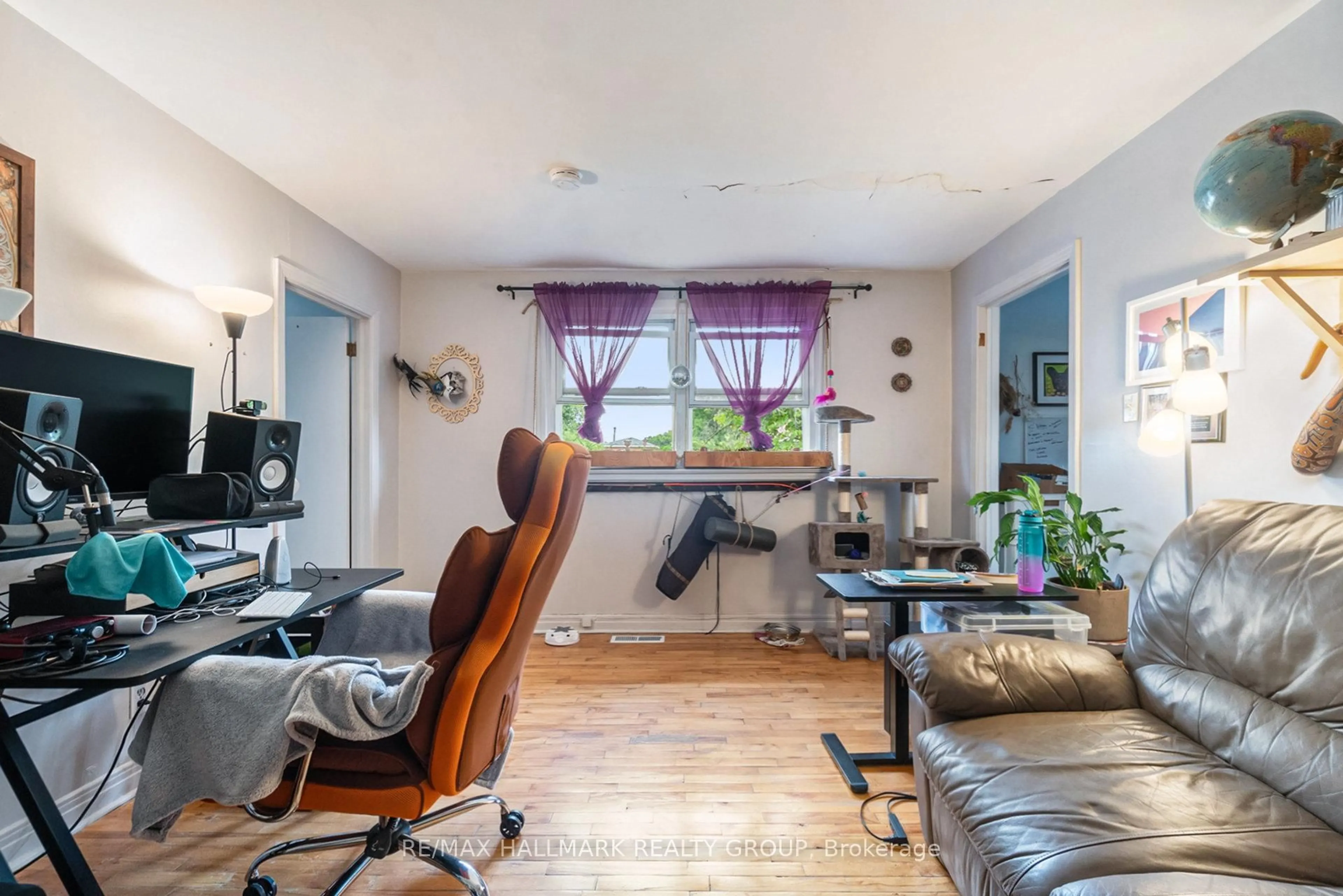 Unknown for 426 Blake Blvd, Ottawa Ontario K1K 1B1