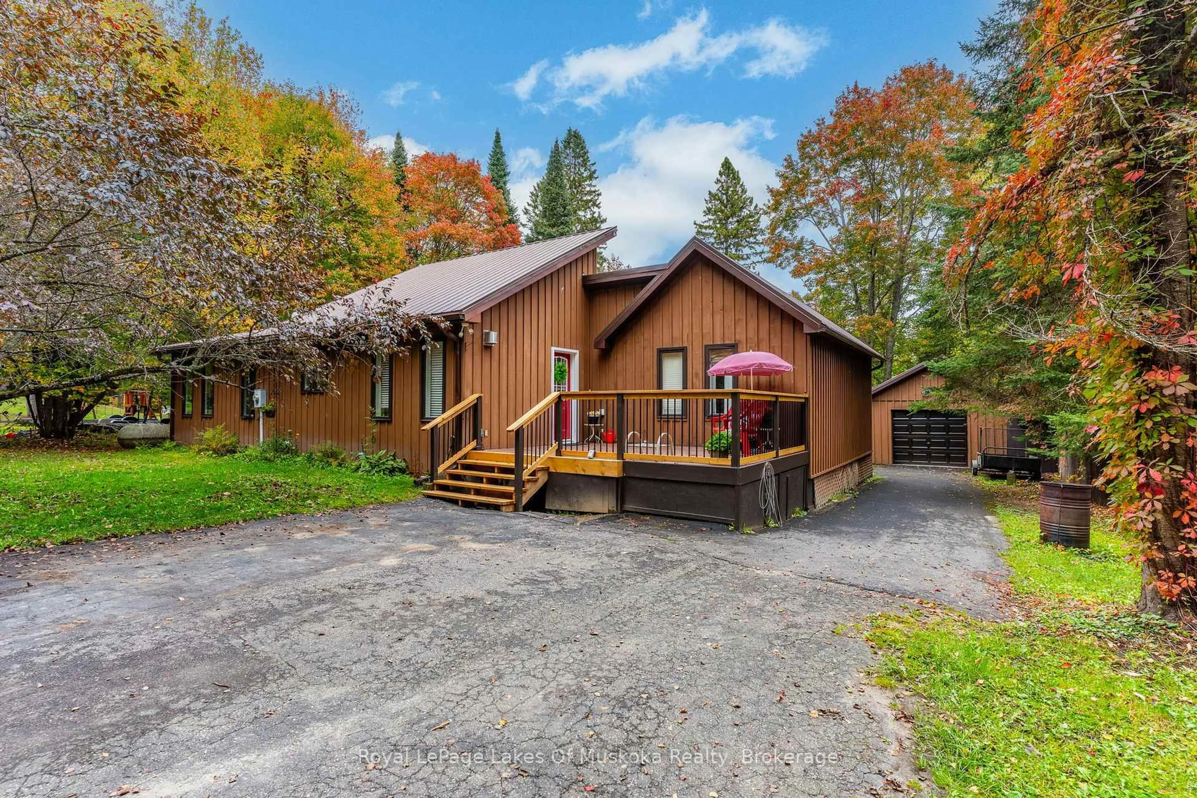 Unknown for 29 Ascott Lane, Huntsville Ontario P0B 1L0