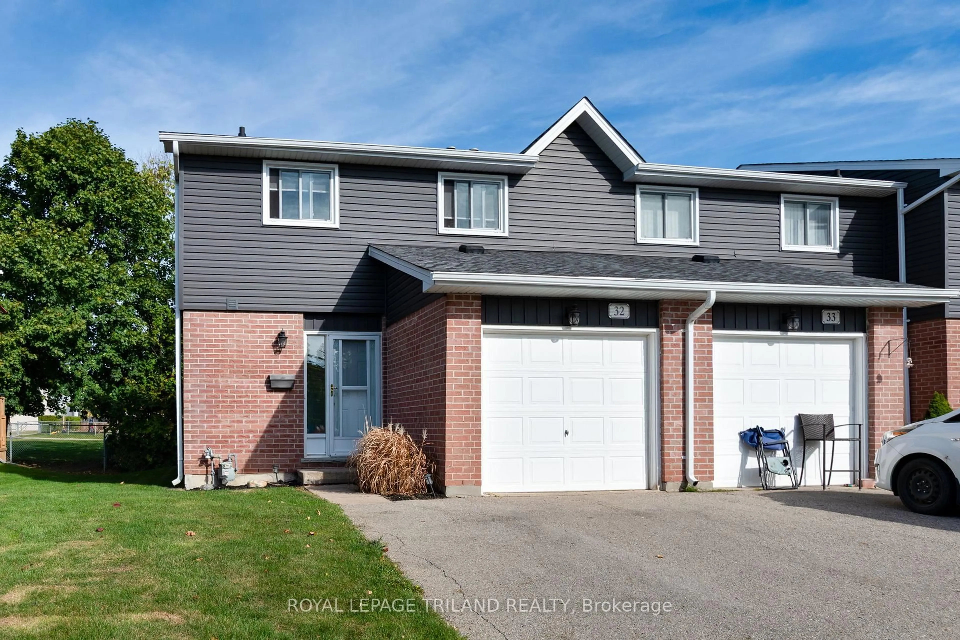 Home with vinyl exterior material, street for 131 Bonaventure Dr #32, London East Ontario N5V 4H8