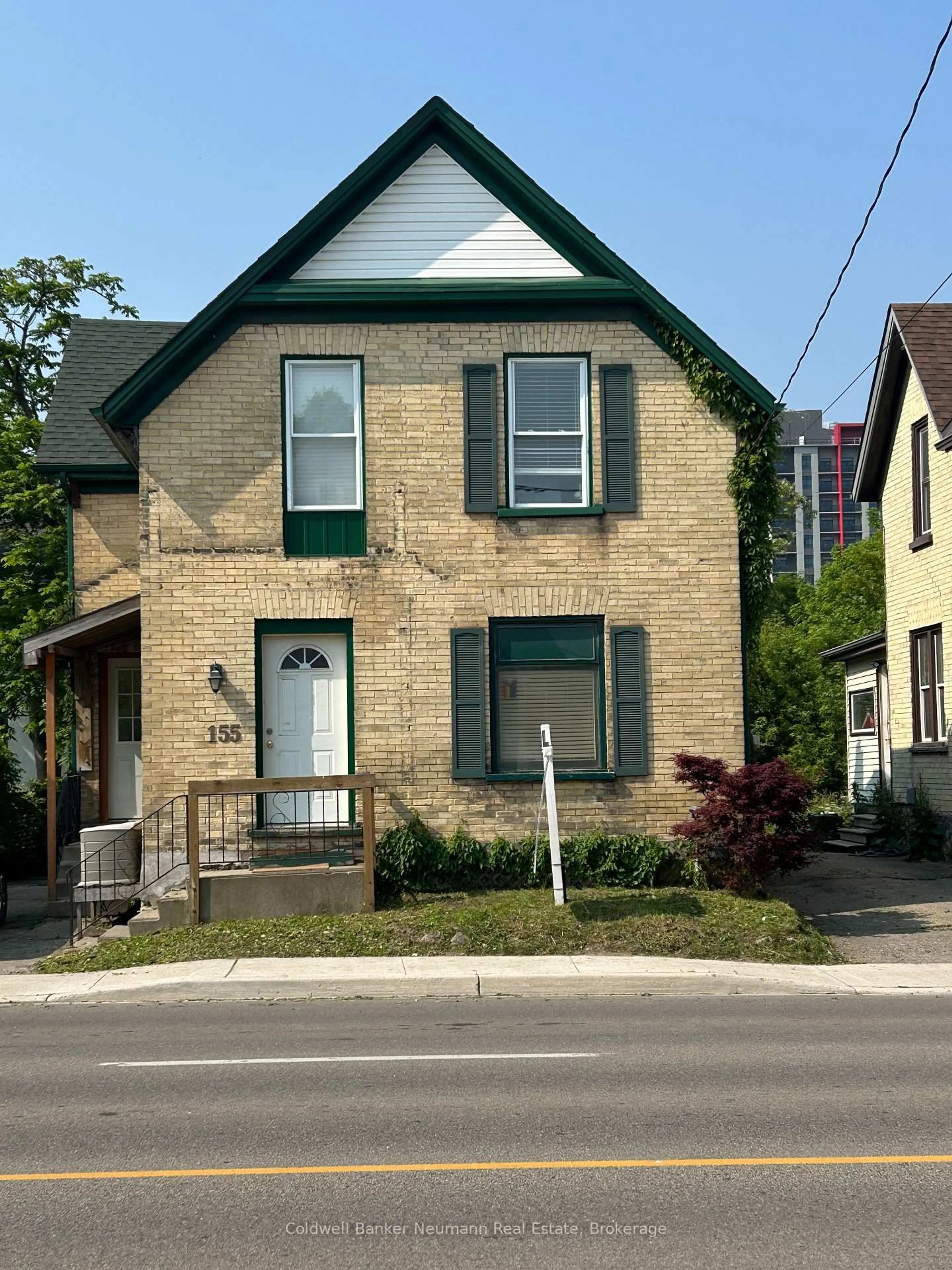 Home with brick exterior material, street for 155 Weber St, Kitchener Ontario N2H 1E1