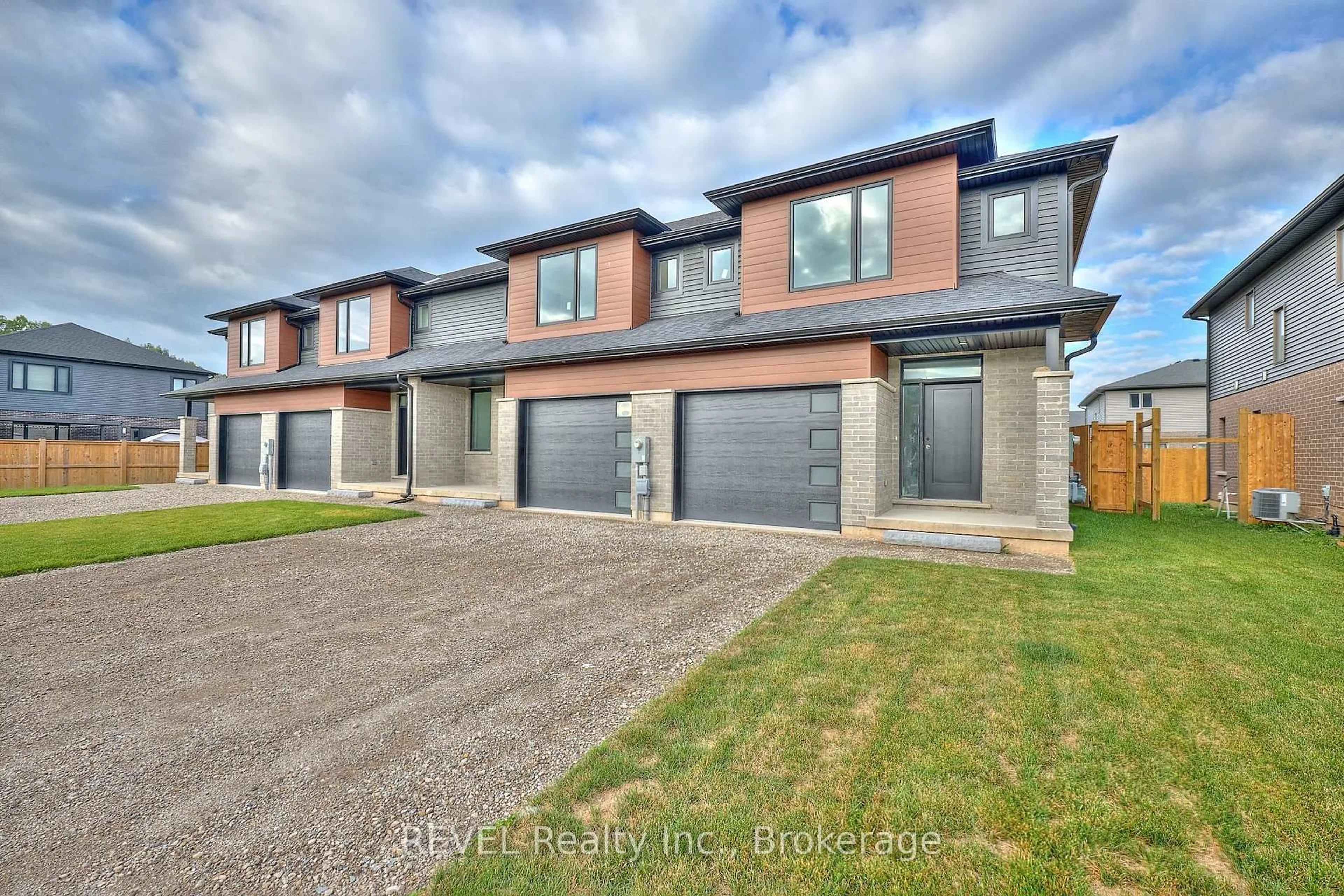 Home with brick exterior material, street for 7429 MATTEO Dr, Niagara Falls Ontario L2H 3T3