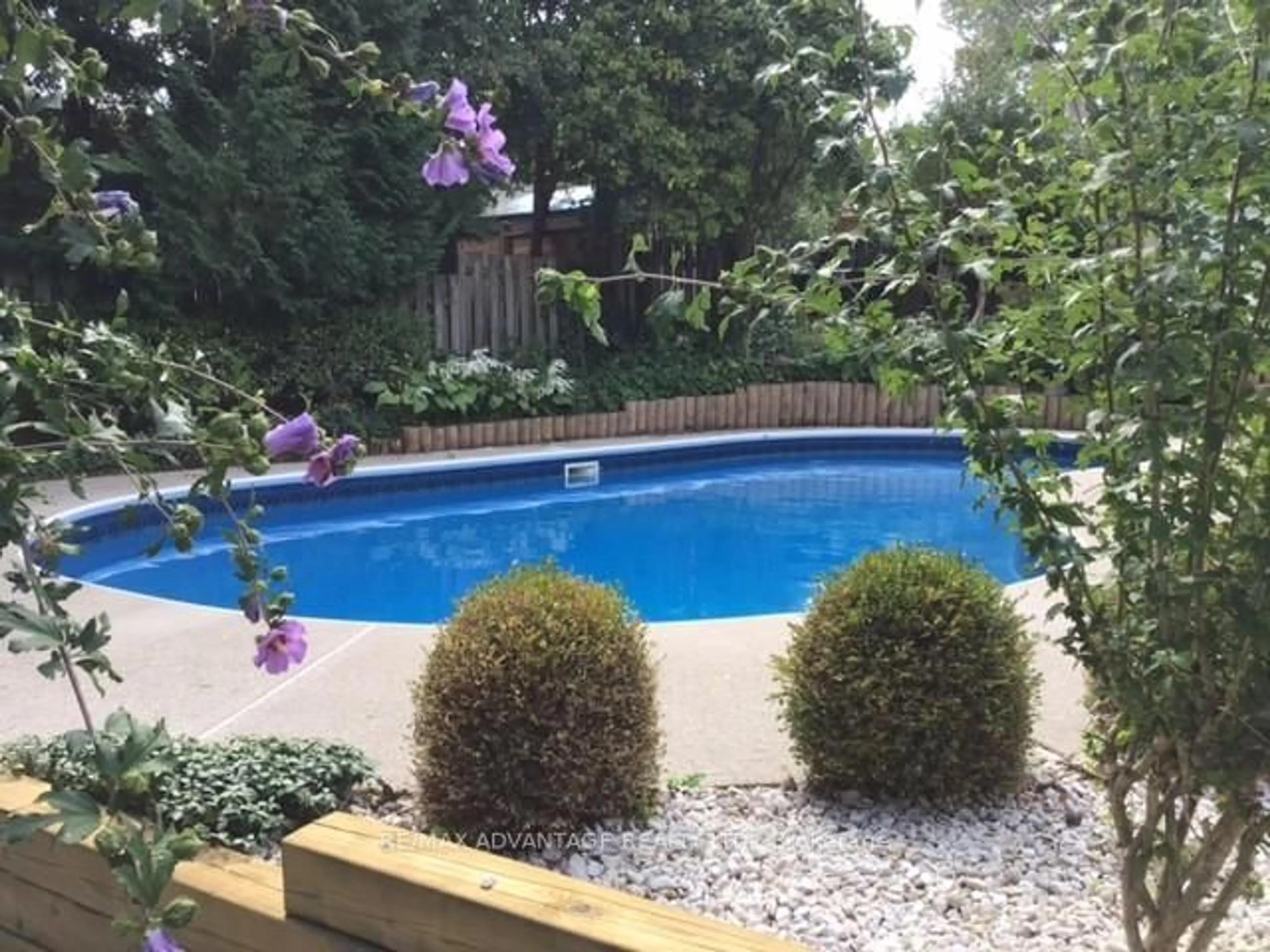 Pool for 19 TANGLEWOOD Ave, London South Ontario N6K 2B6