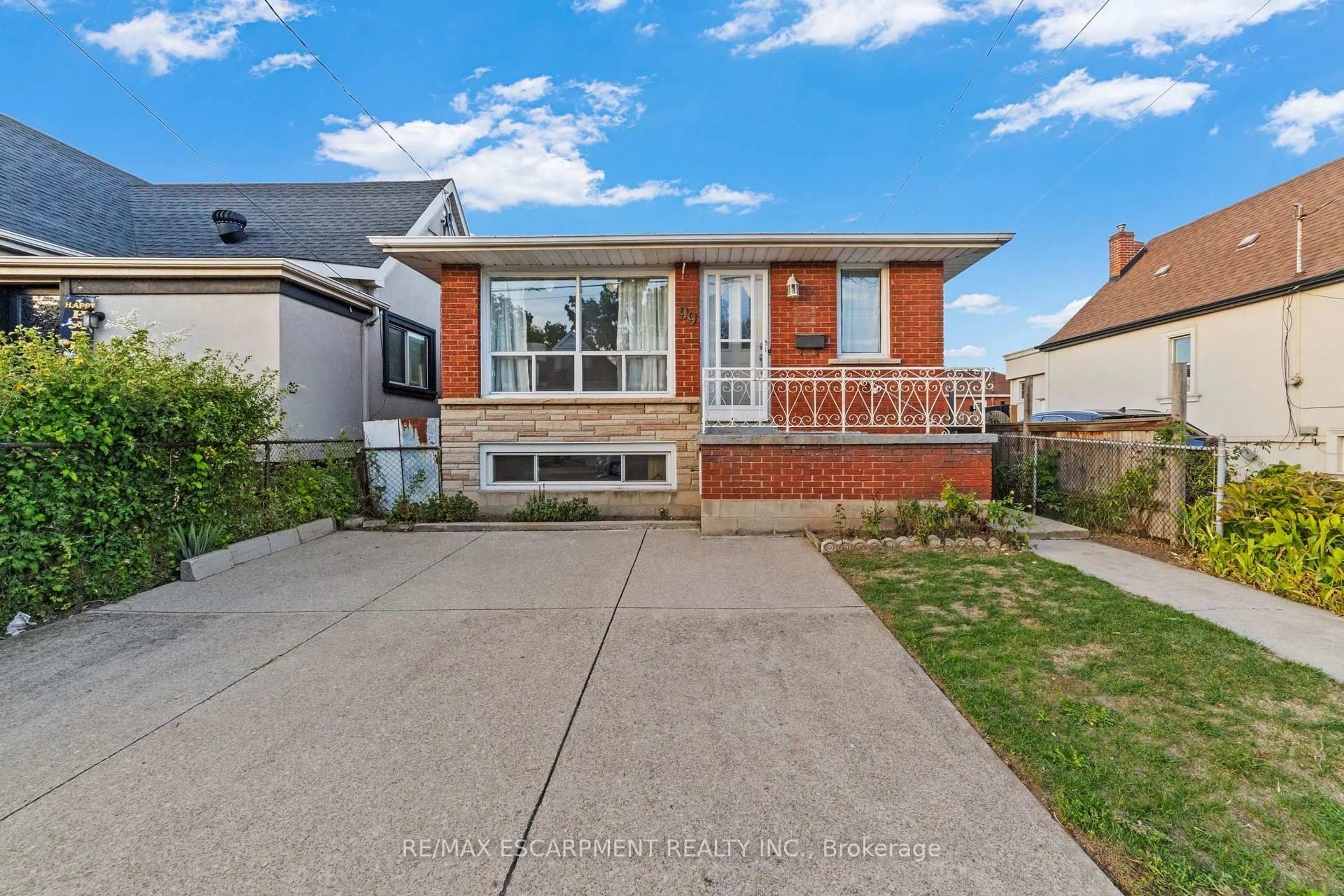 Home with brick exterior material, street for 99 Edinburgh Ave, Hamilton Ontario L8H 2C6