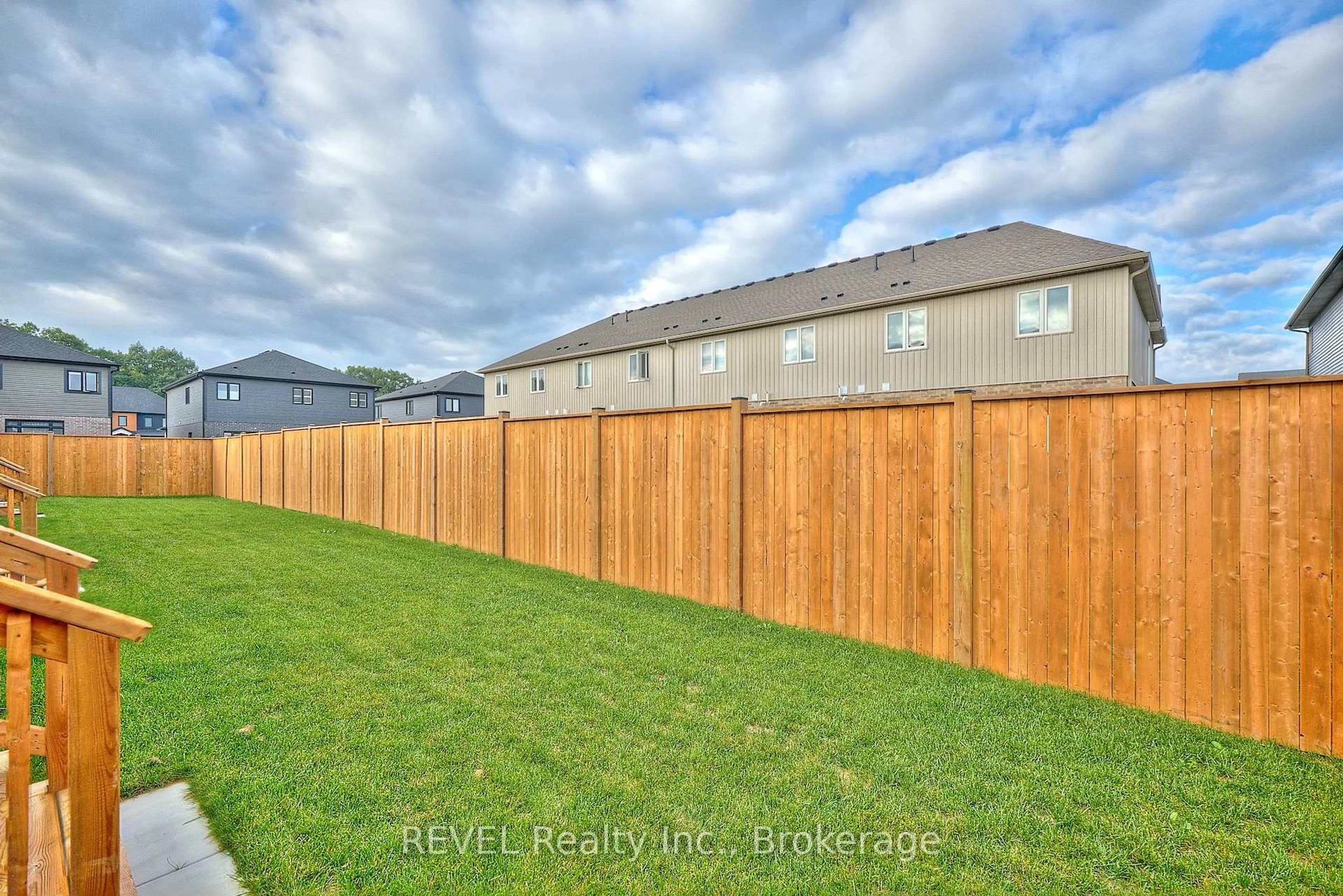 Unknown for 7437 Matteo Dr, Niagara Falls Ontario L2H 3T3