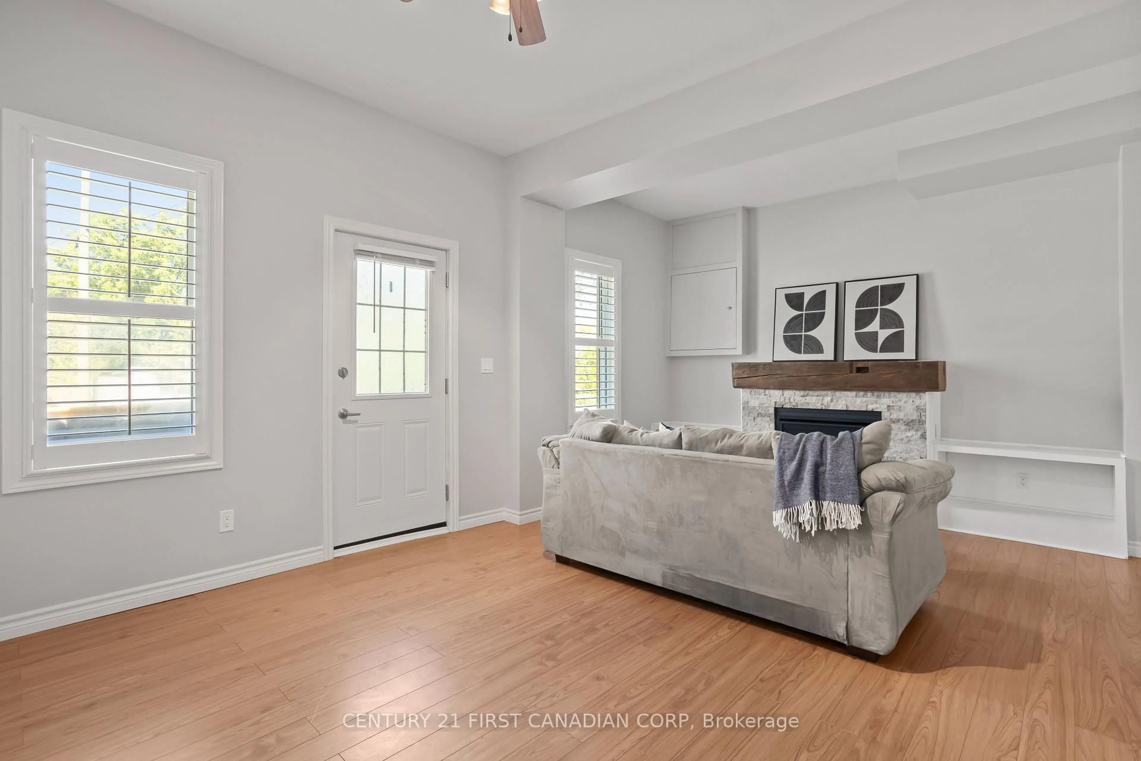 Living room with furniture, unknown for 81 Langarth St, London South Ontario N6J 1P5