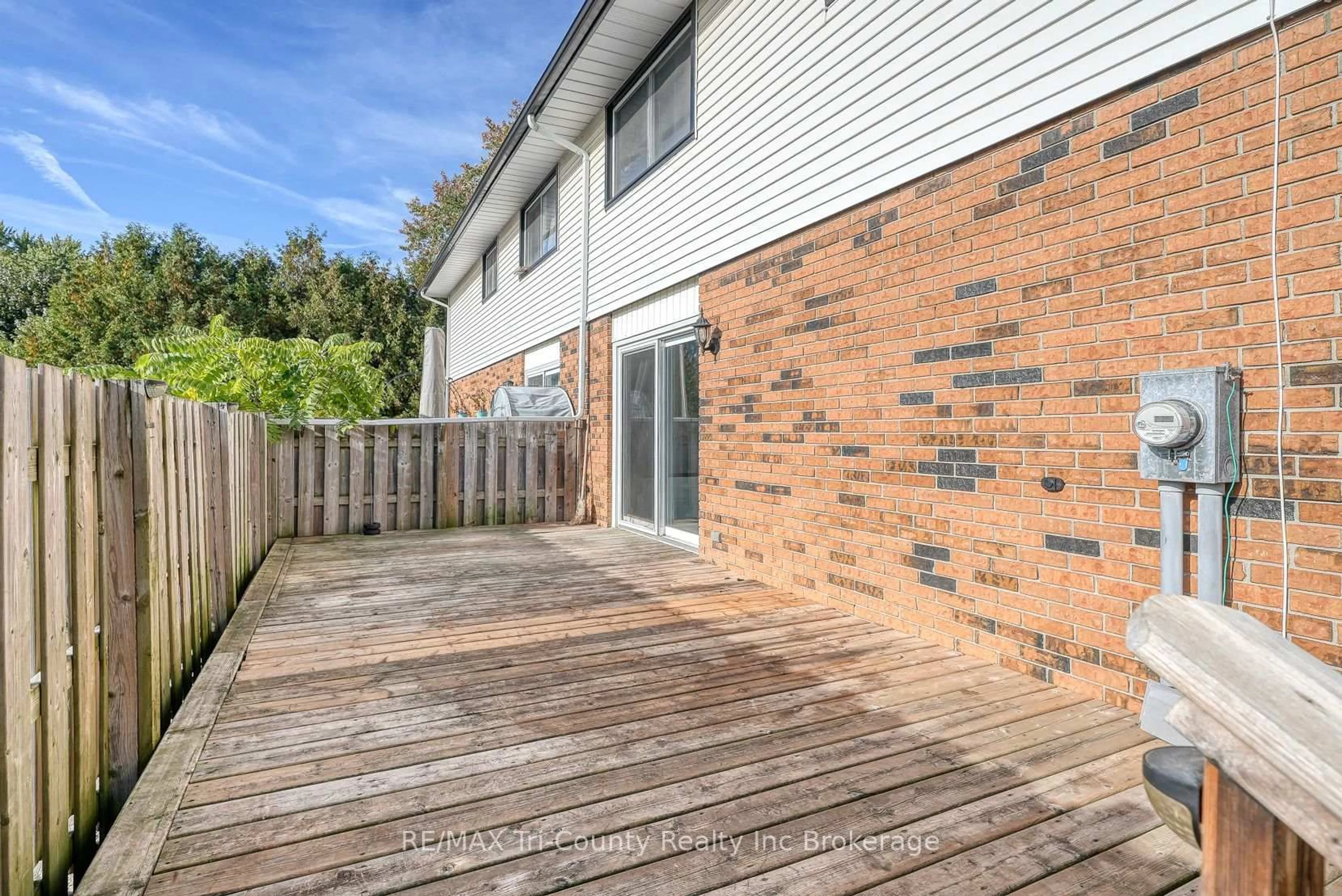 Patio, street for 15 Devonshire Ave #7, Tillsonburg Ontario N4G 4K7