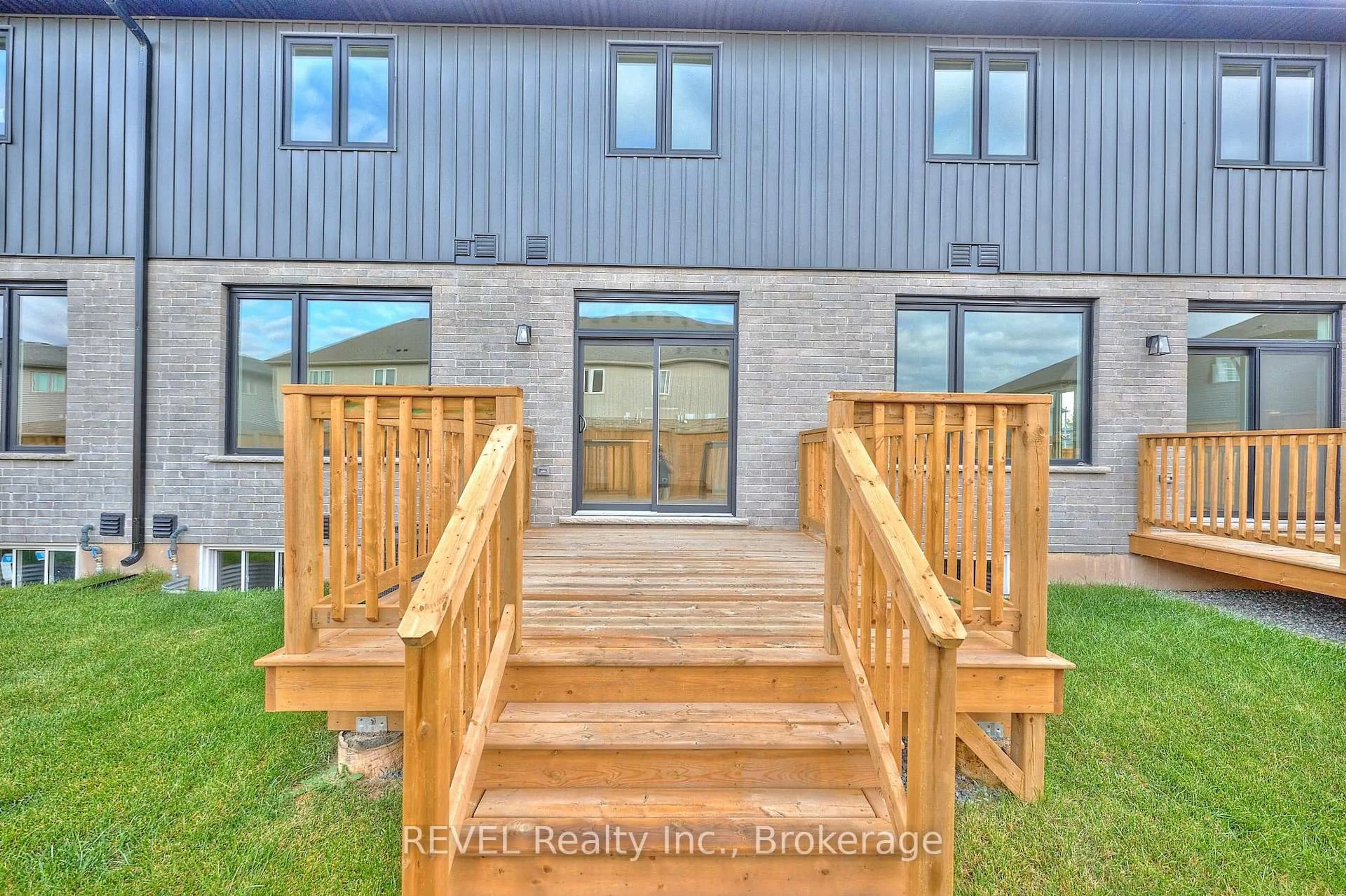 Unknown for 7445 Matteo Dr, Niagara Falls Ontario L2H 3T3