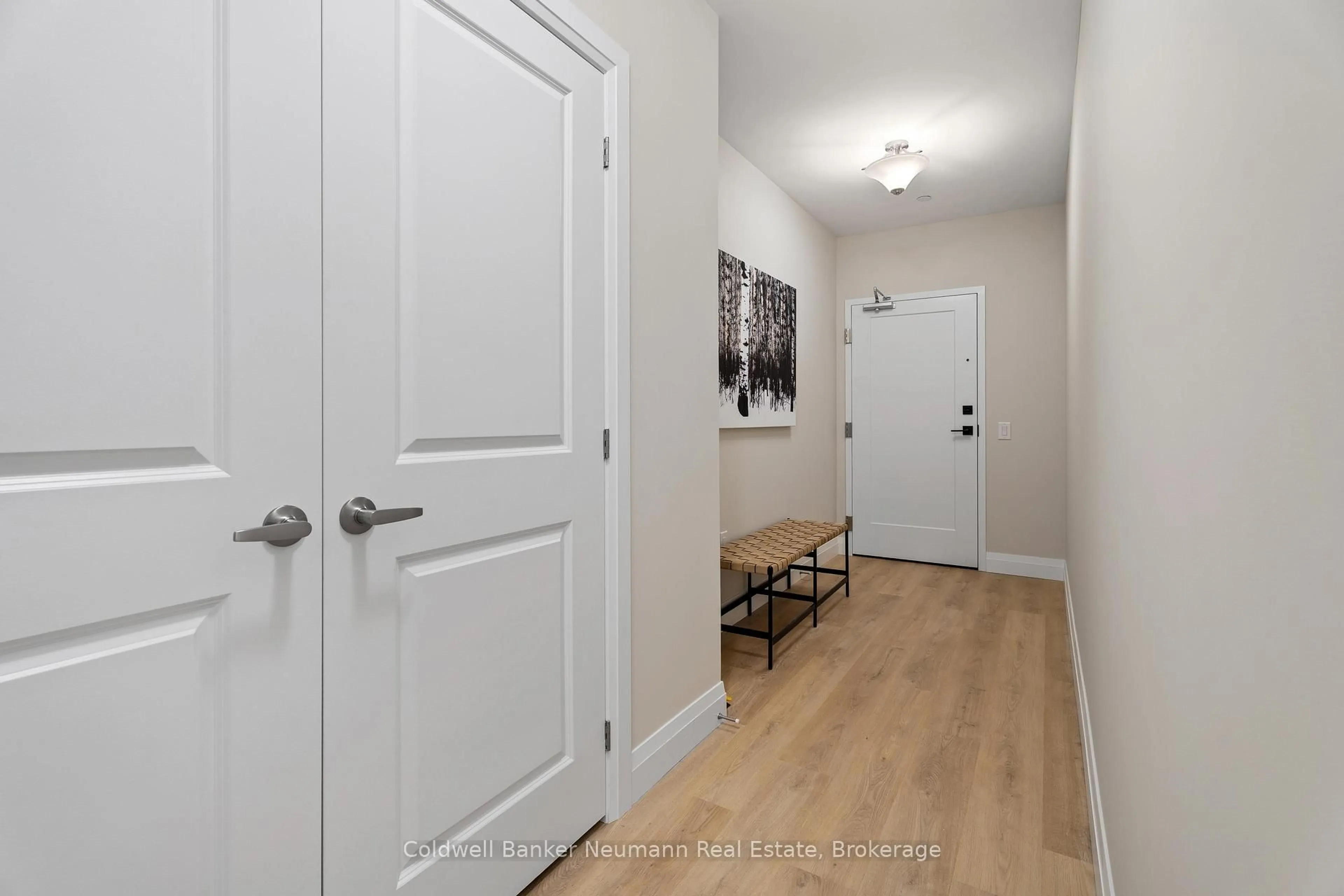 Indoor entryway for 1882 Gordon St #209, Guelph Ontario N1L 0P6