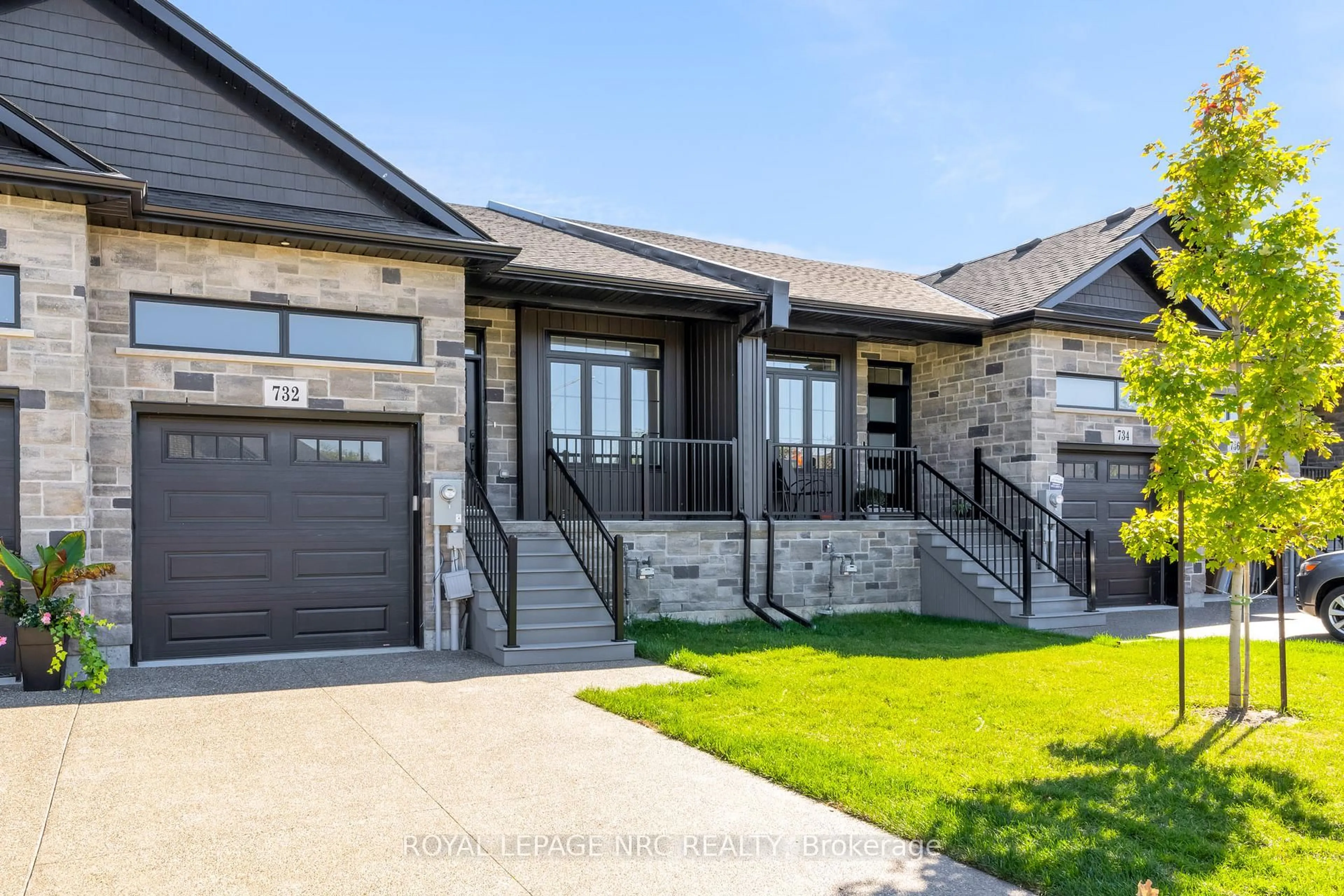 Home with brick exterior material, street for 732 Clarence St, Port Colborne Ontario L3K 0A8