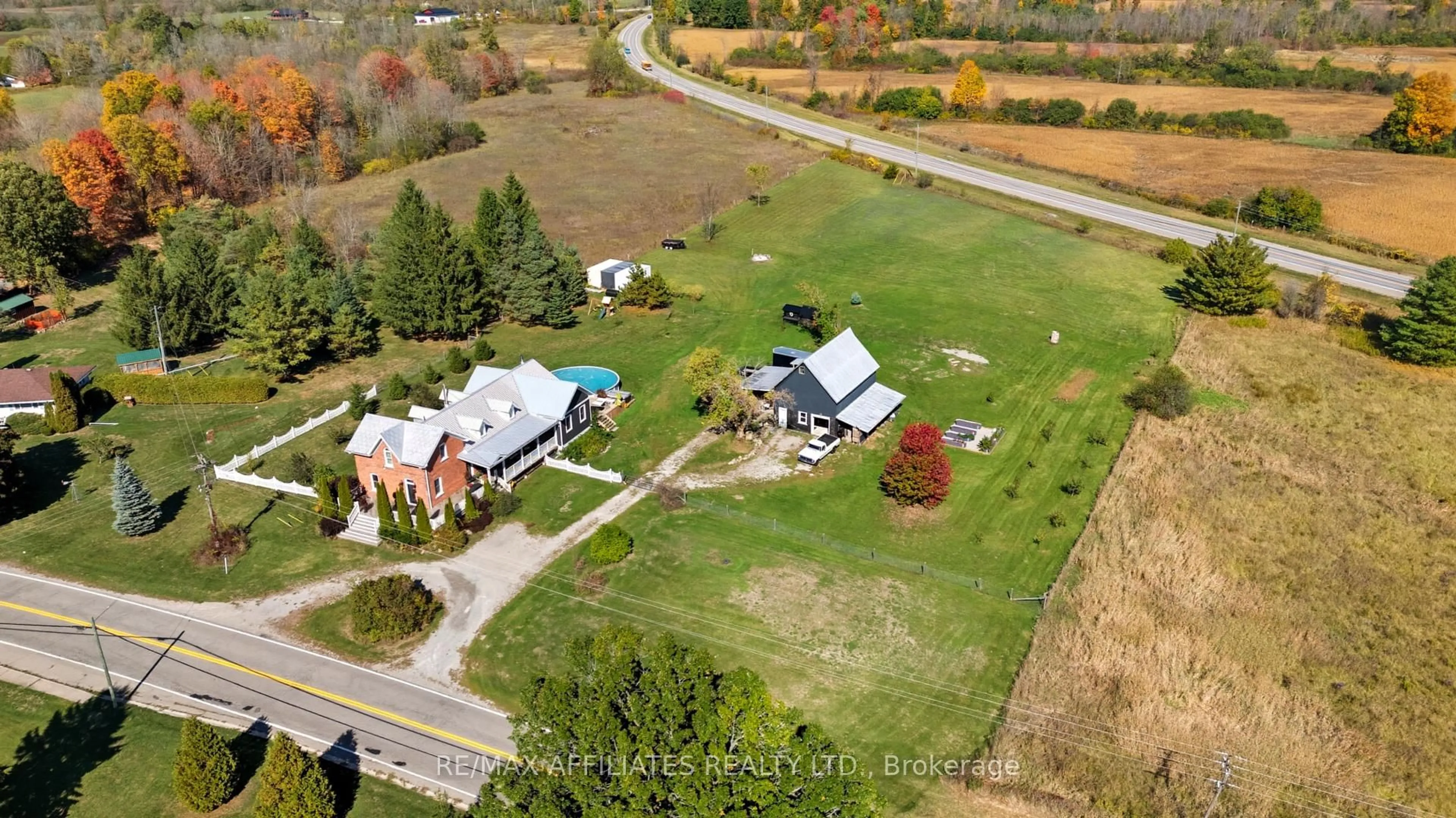 A pic from outside/outdoor area/front of a property/back of a property/a pic from drone, unknown for 35 County Road #1 Rd, Elizabethtown-Kitley Ontario K0E 1Y0