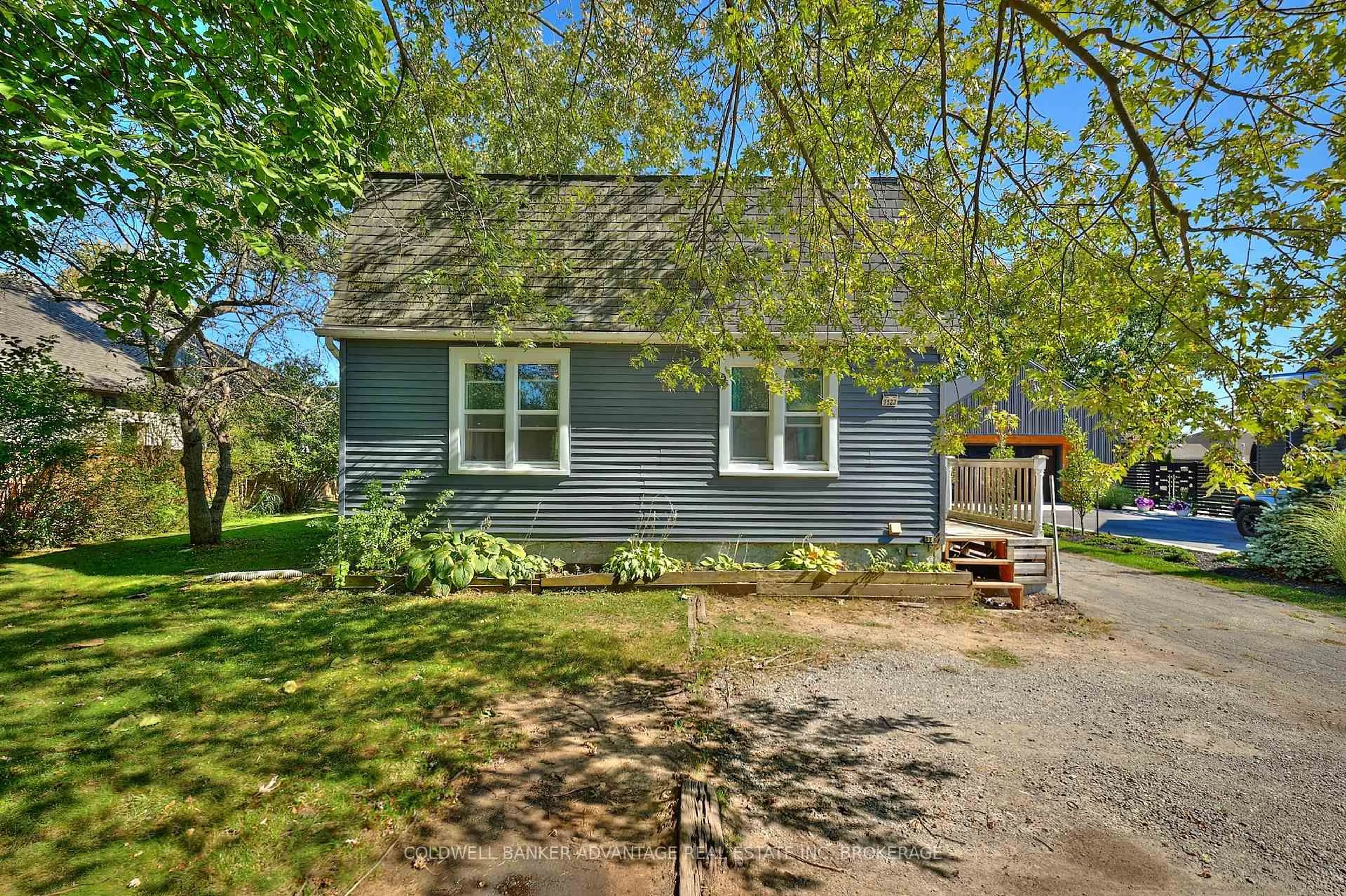 Shed for 1123 Pelham St, Pelham Ontario L3C 3E4