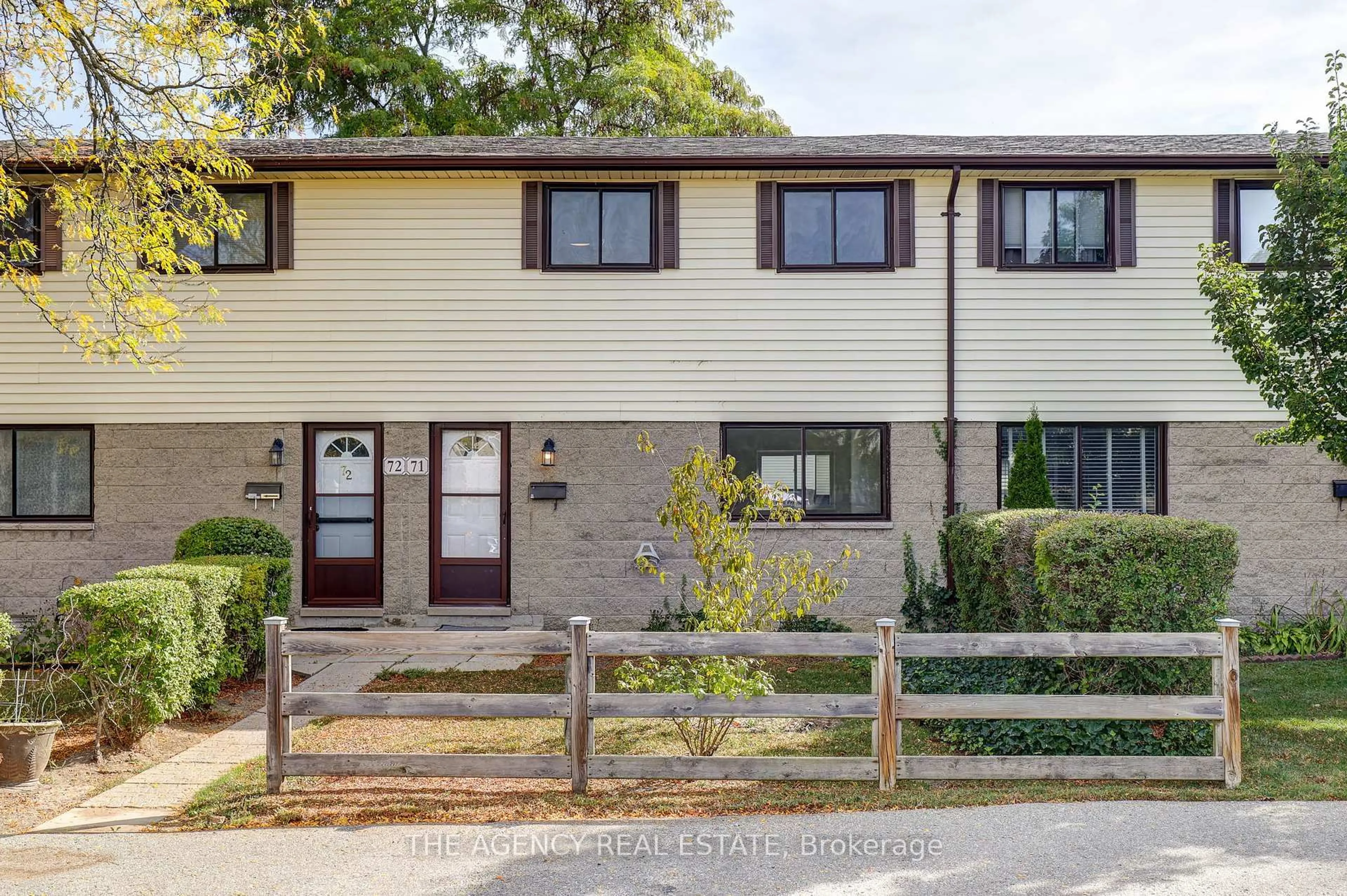 Home with brick exterior material, street for 825 Dundalk Dr #71, London South Ontario N6C 3V6