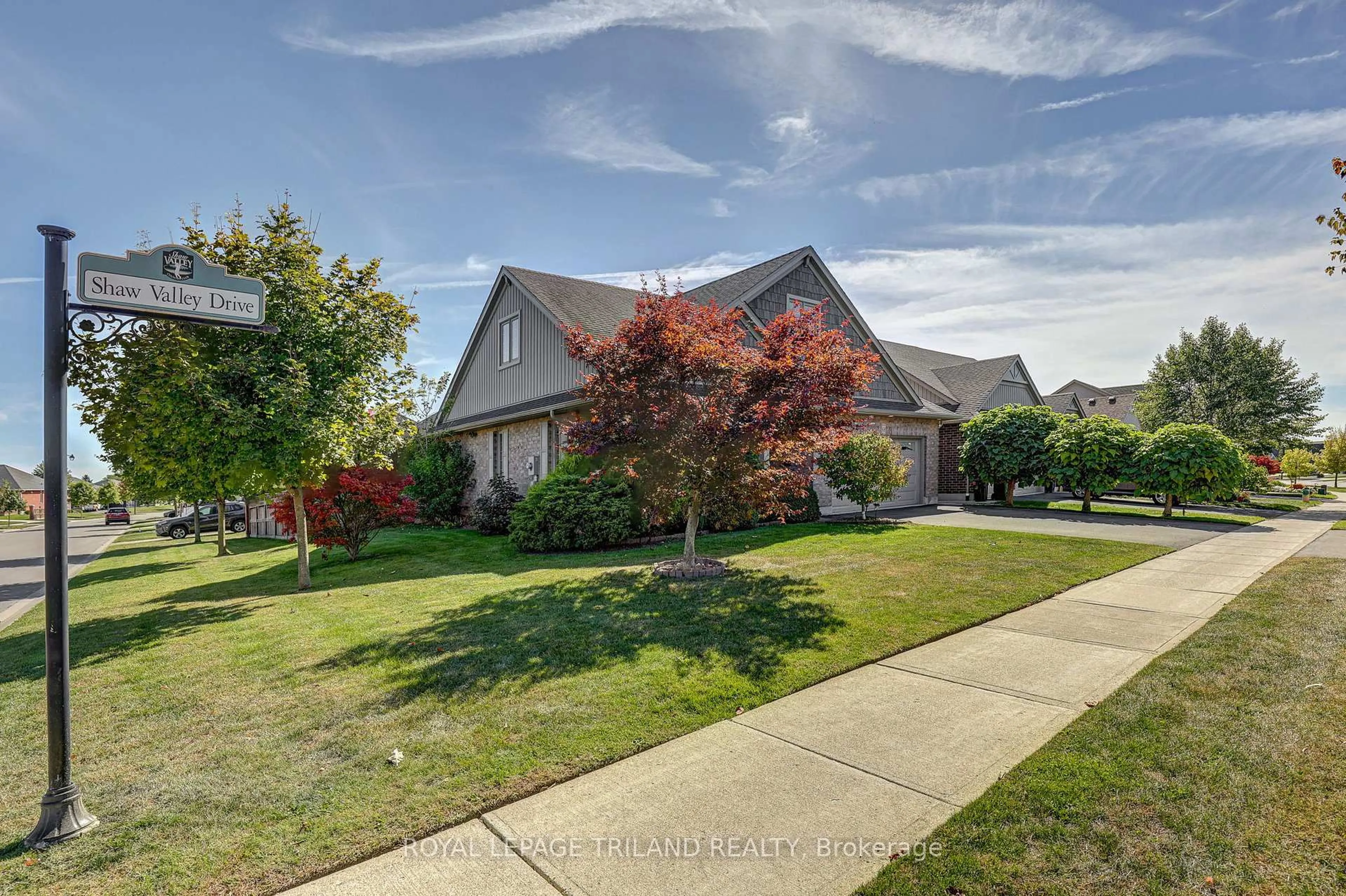 A pic from outside/outdoor area/front of a property/back of a property/a pic from drone, street for 68 Shaw Valley Dr, St. Thomas Ontario N5R 6K1