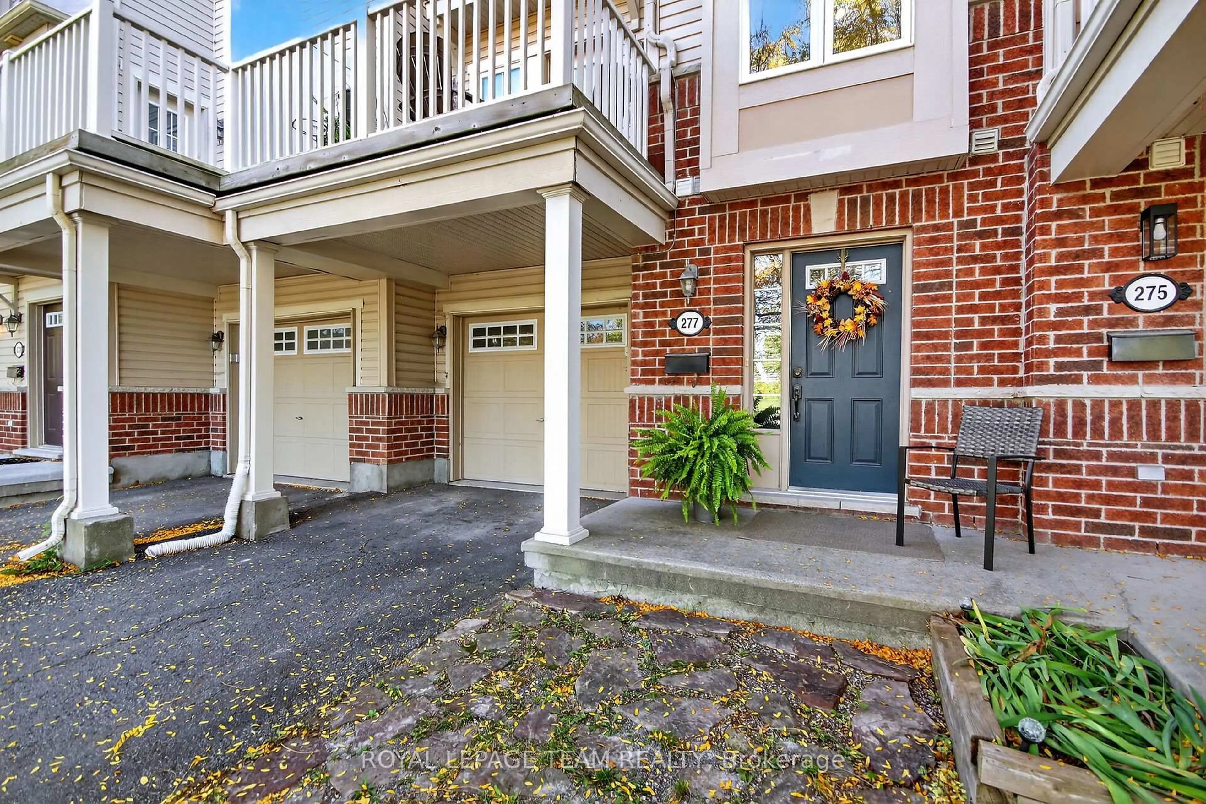 Patio, street for 277 Aquilo Cres, Ottawa Ontario K2S 0L9