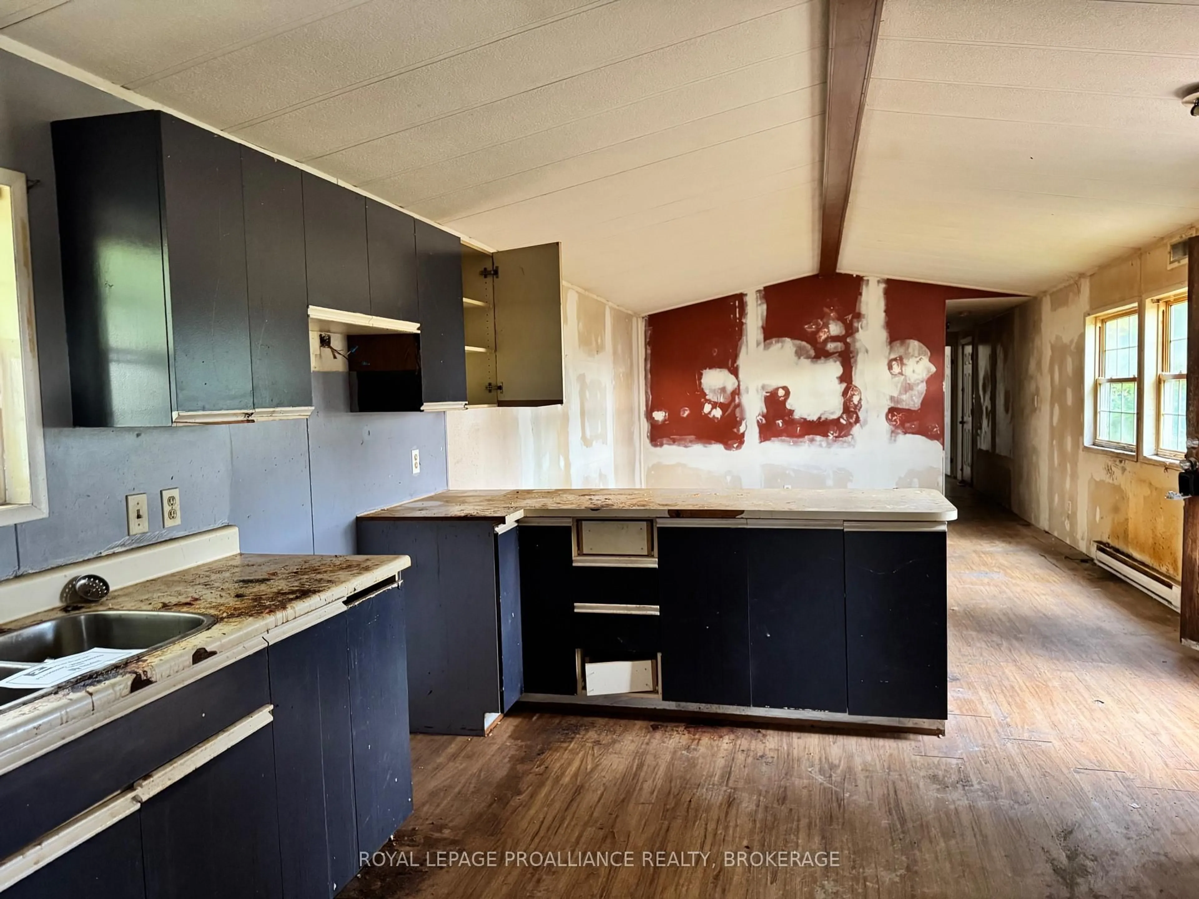 Open concept kitchen, unknown for 227 Big Hill Rd #35, Leeds and the Thousand Islands Ontario K0H 2N0