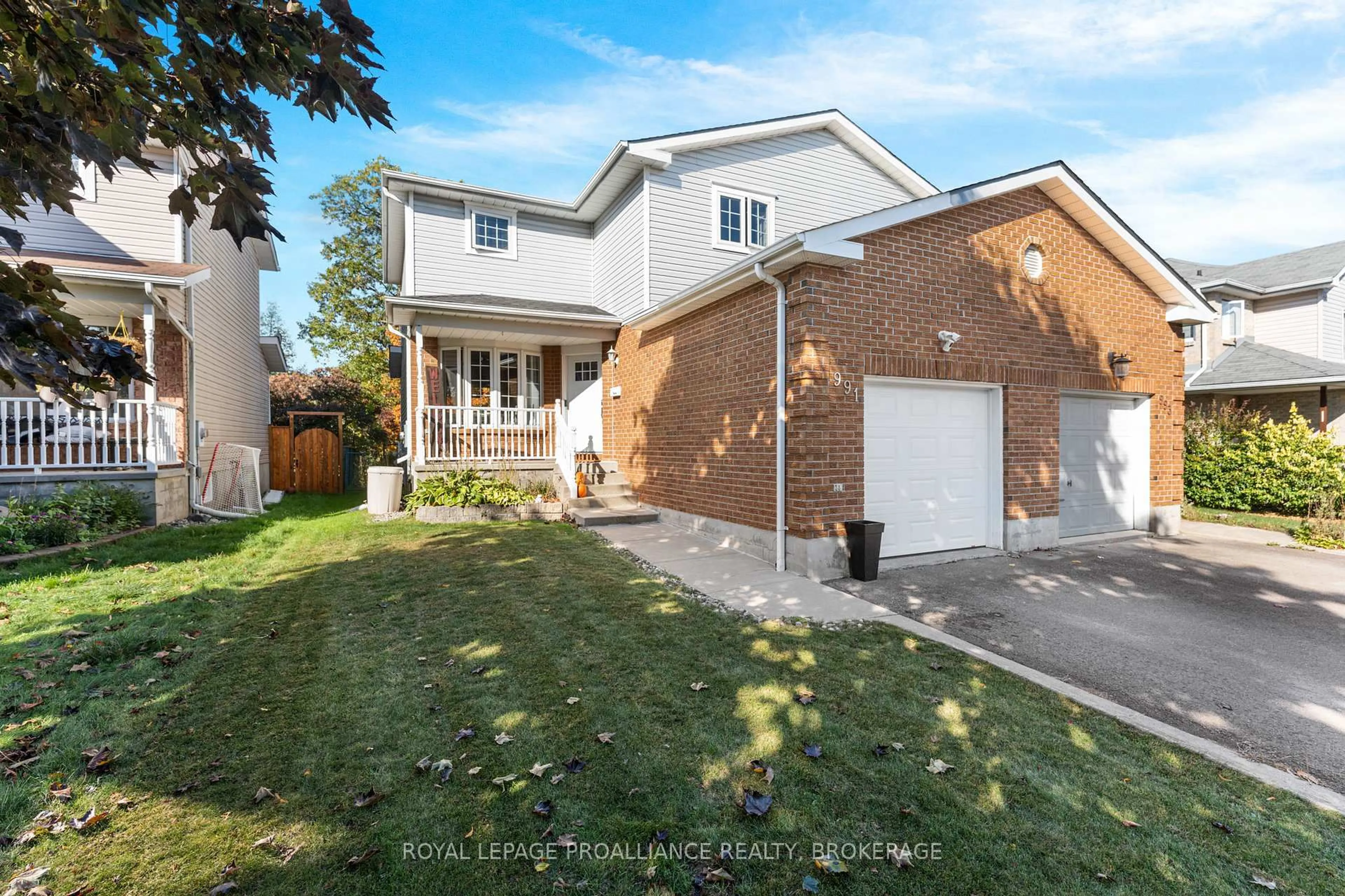 Home with brick exterior material, street for 991 Waterbury Cres, Kingston Ontario K7M 8V4