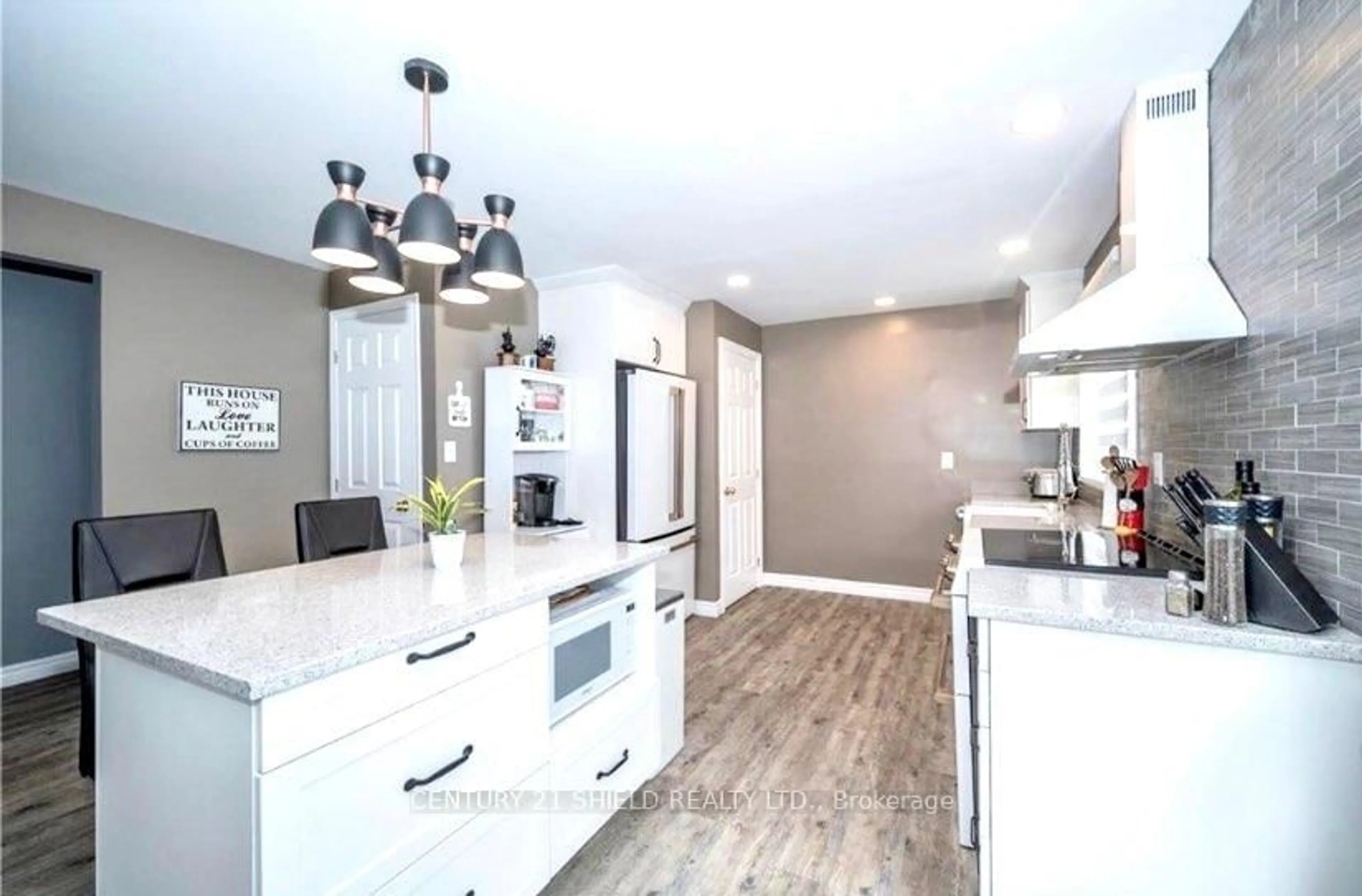 Open concept kitchen, unknown for 1336 Alfred St, Cornwall Ontario K6J 4Z8